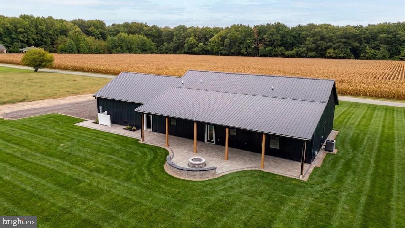 8147 CHAMPION LANE