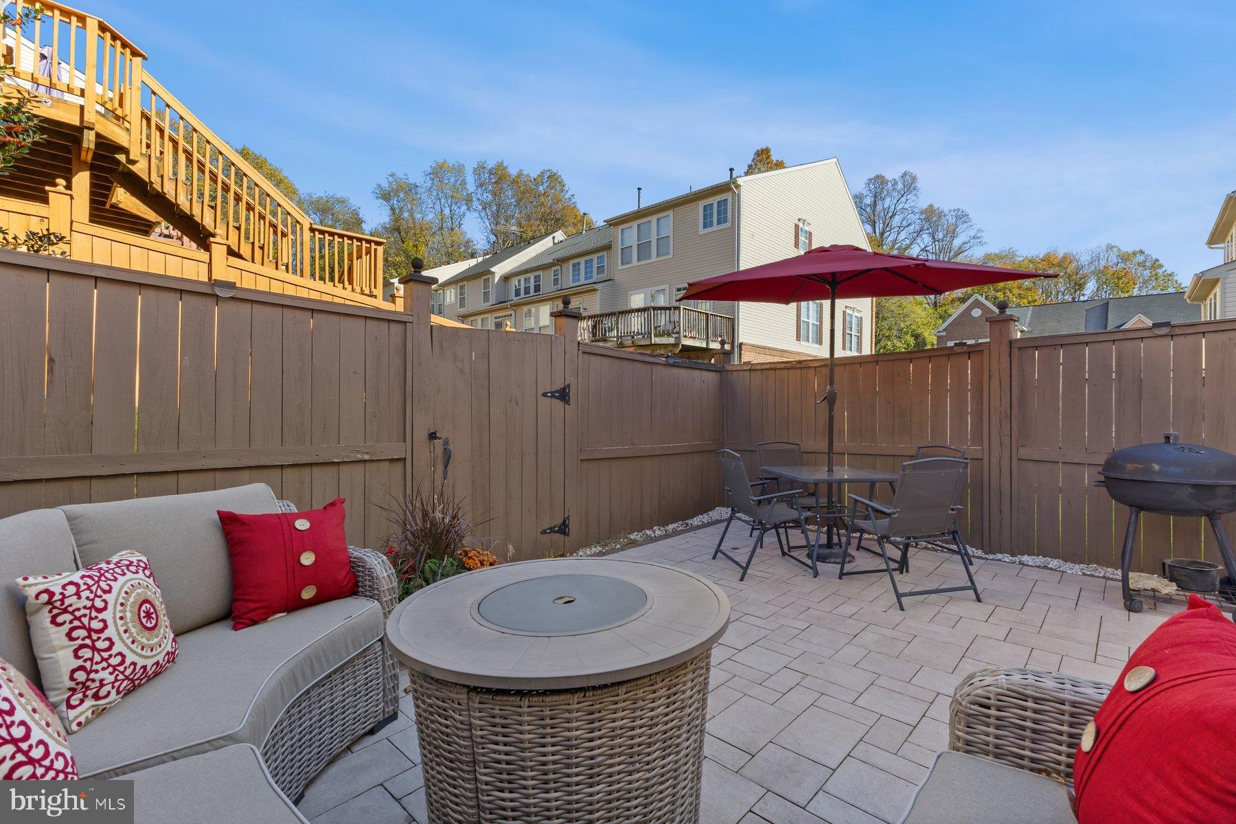 WOODVIEW VILLAGE WEST - Residential