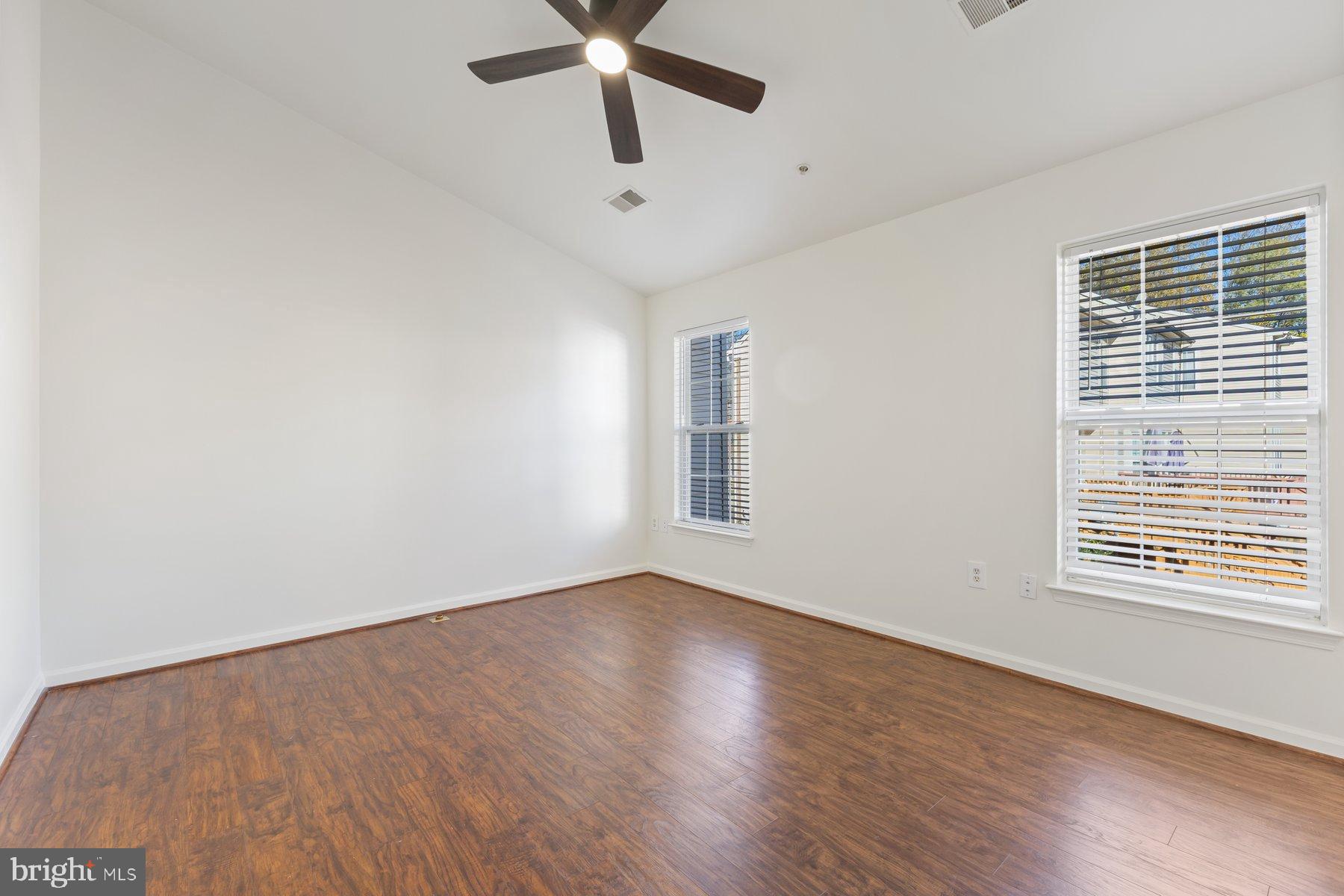 WOODVIEW VILLAGE WEST - Residential