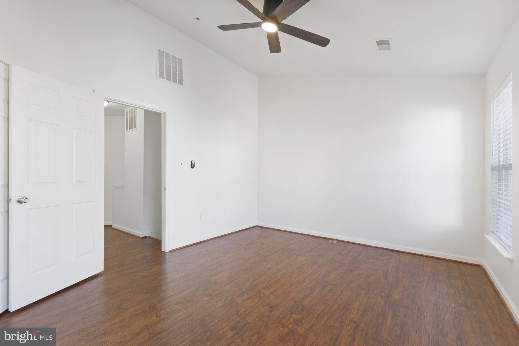 WOODVIEW VILLAGE WEST - Residential