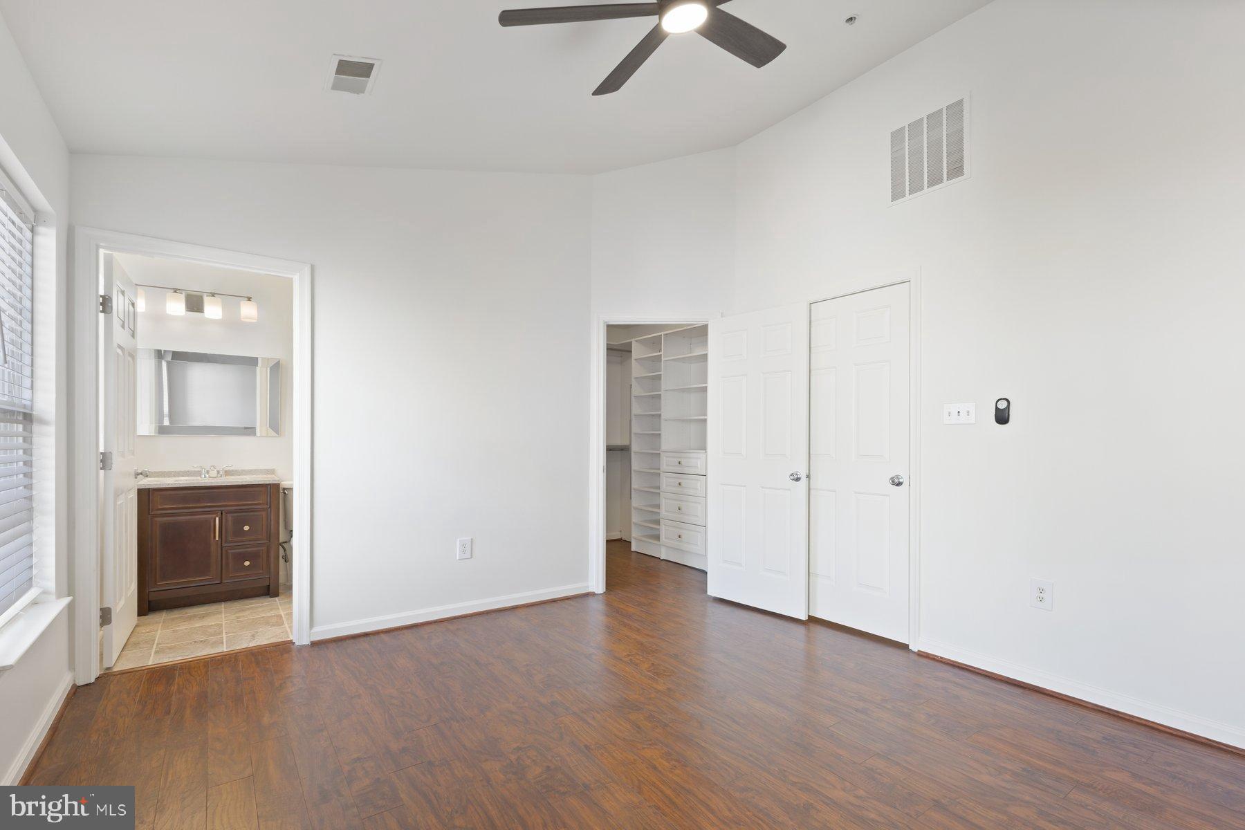 WOODVIEW VILLAGE WEST - Residential