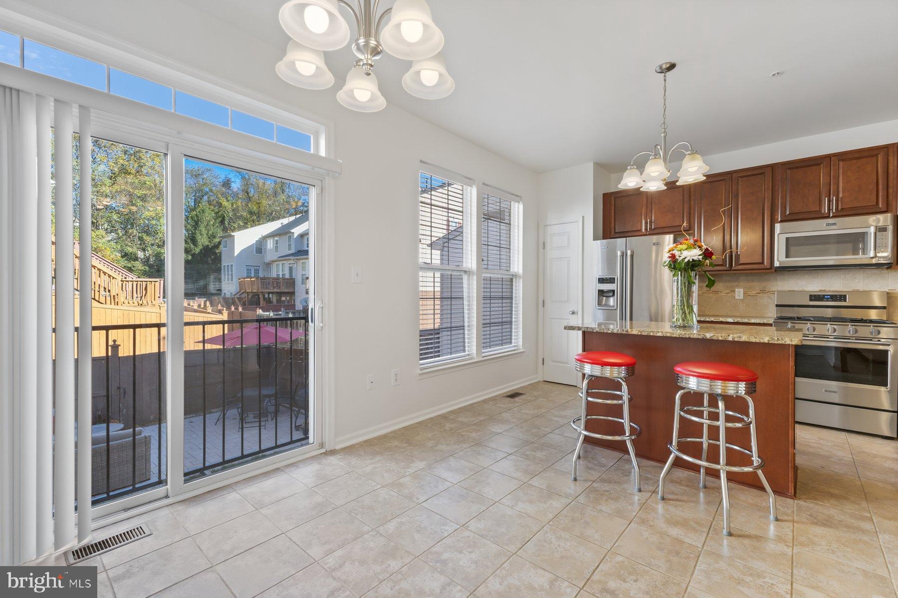 WOODVIEW VILLAGE WEST - Residential