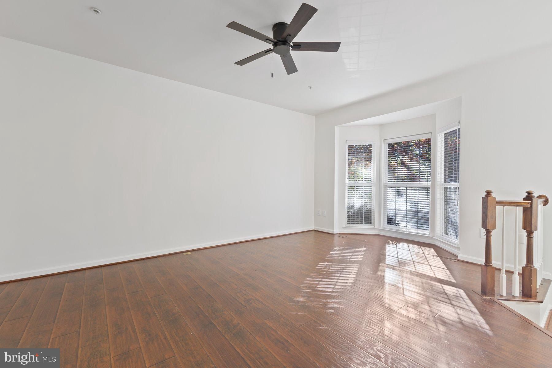 WOODVIEW VILLAGE WEST - Residential