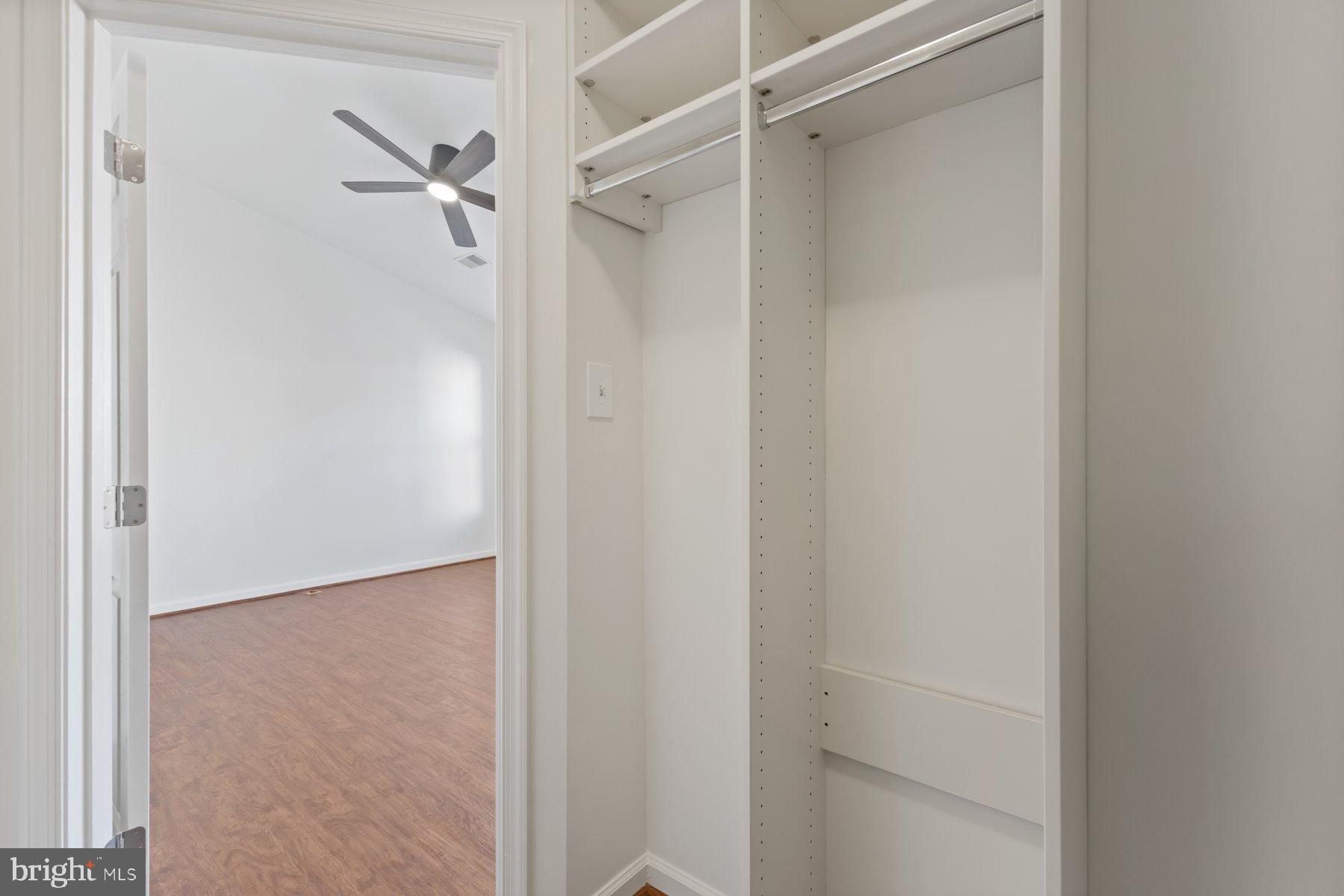 WOODVIEW VILLAGE WEST - Residential