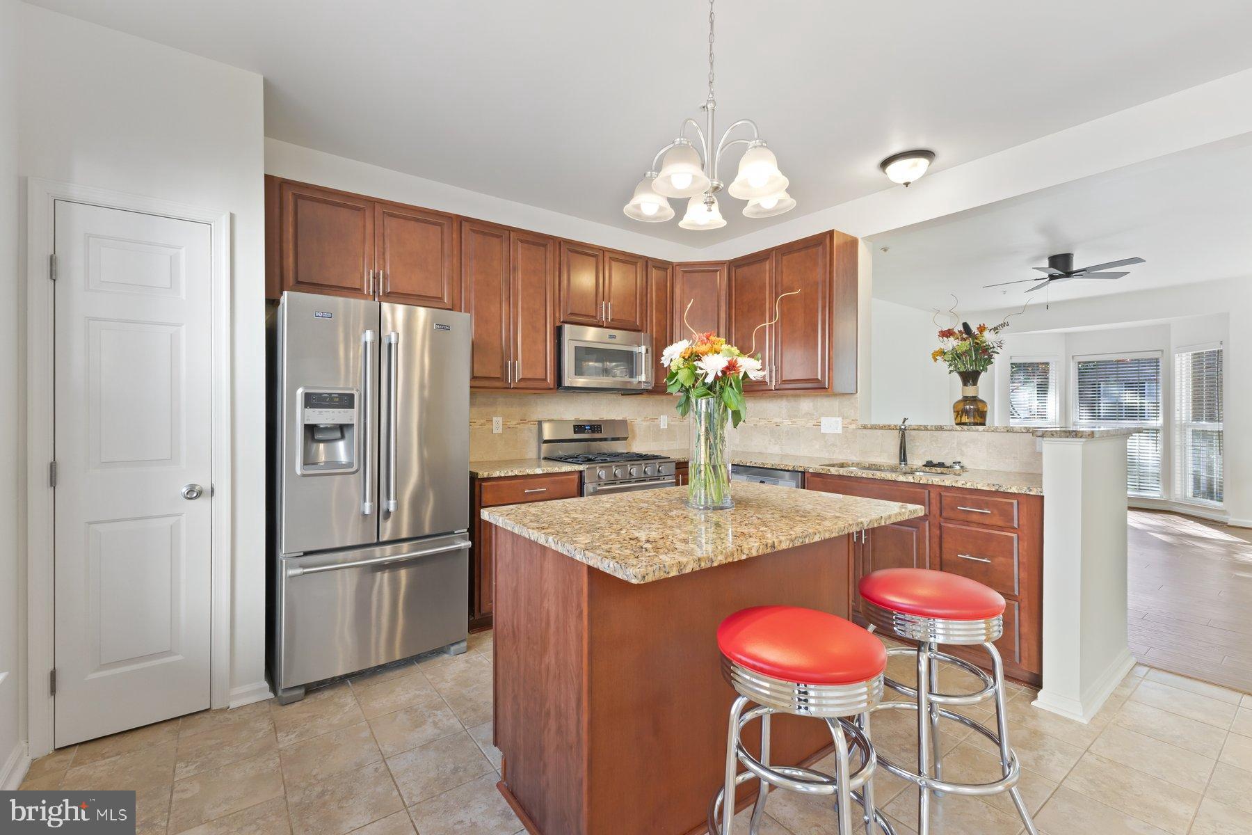 WOODVIEW VILLAGE WEST - Residential