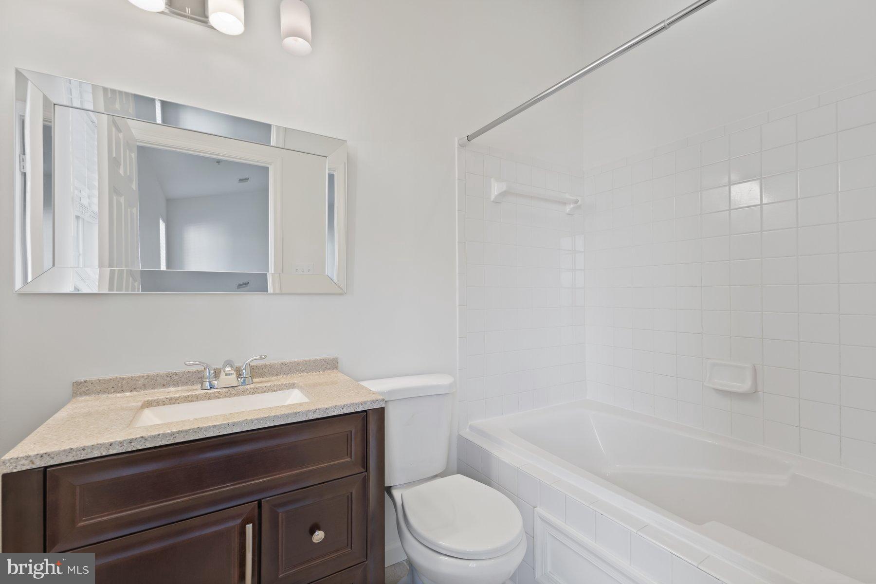 WOODVIEW VILLAGE WEST - Residential