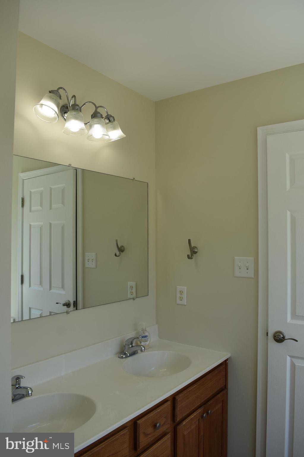 DEERWOOD MOUNTAIN ESTATES - Residential