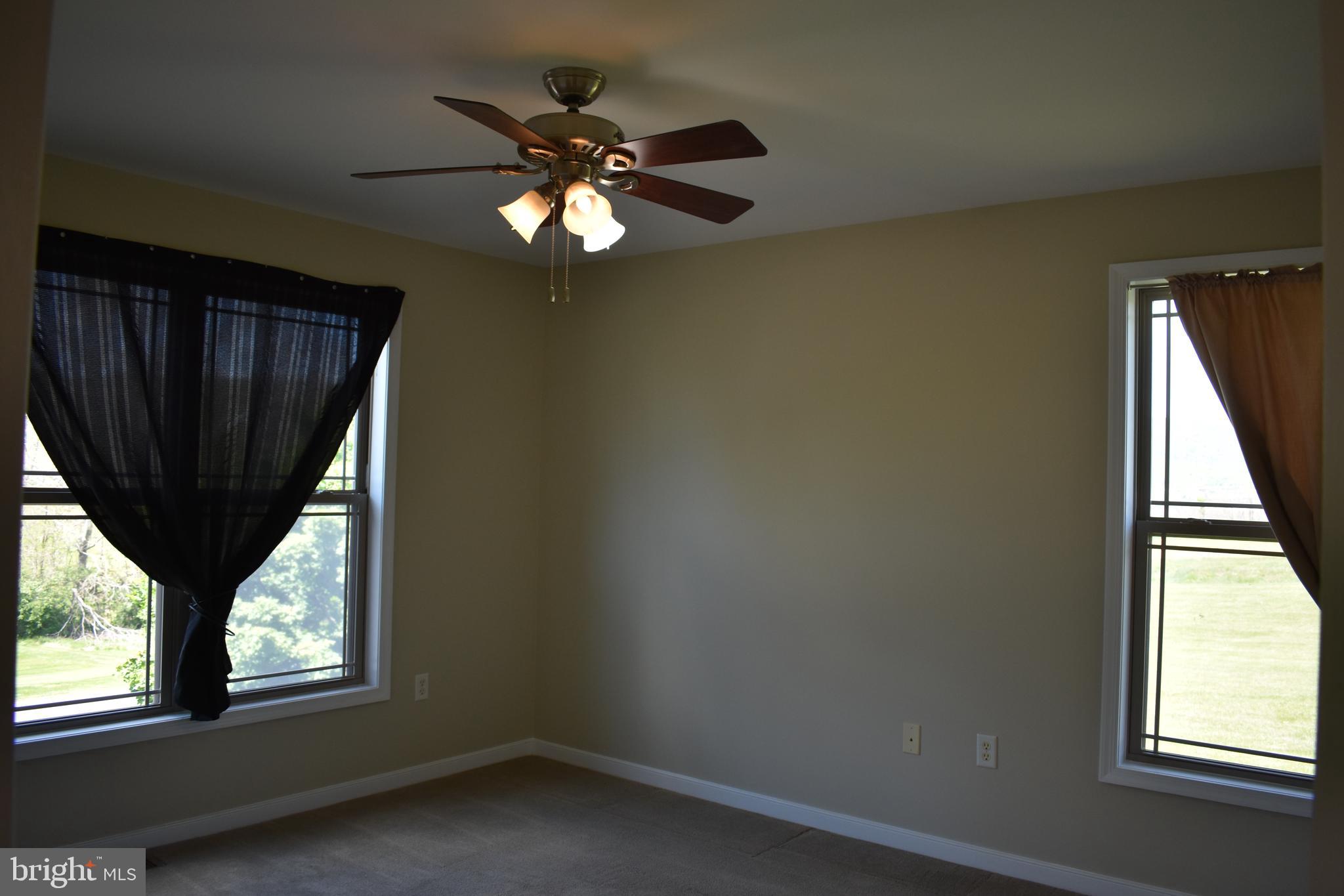 DEERWOOD MOUNTAIN ESTATES - Residential