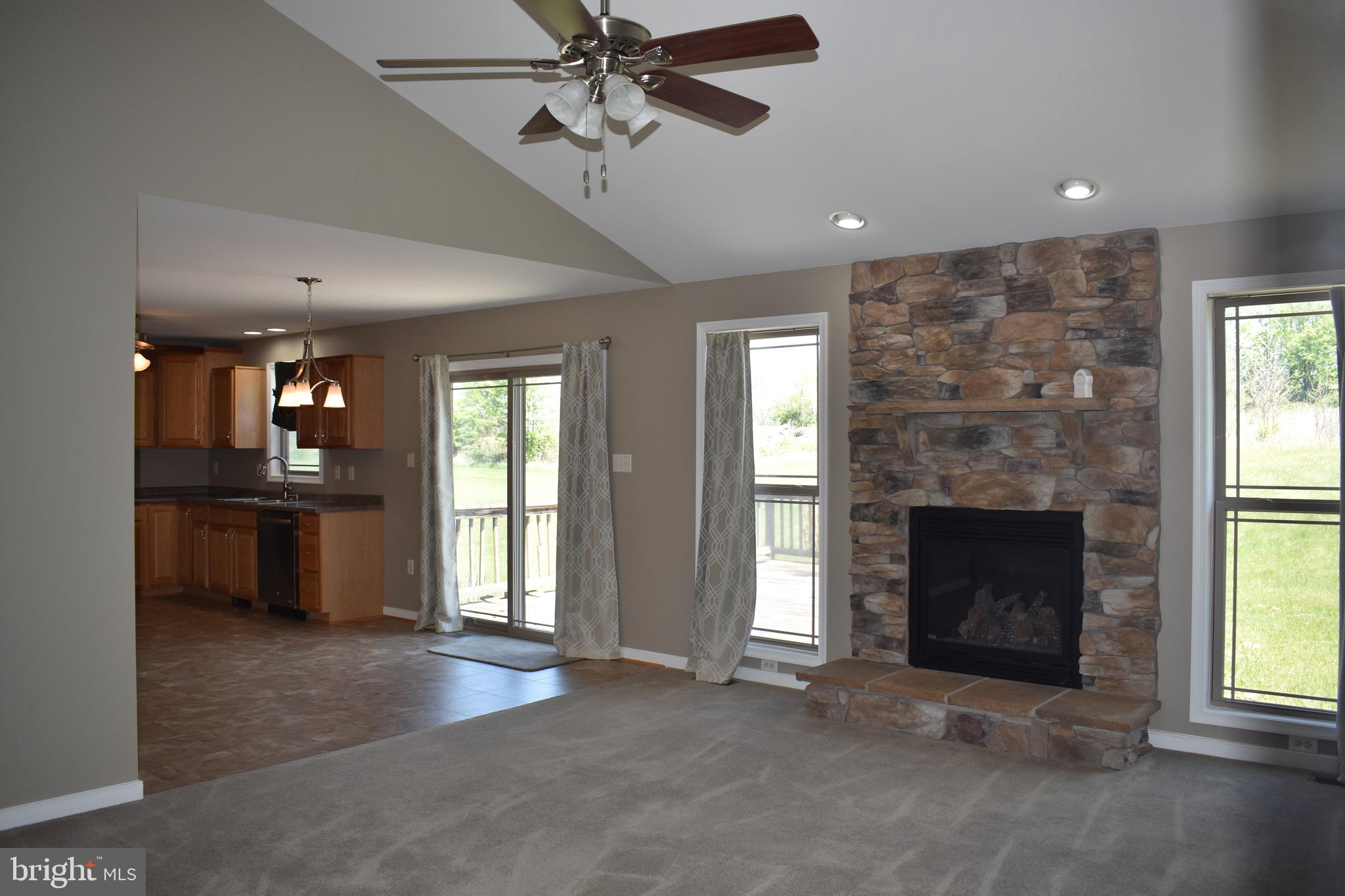 DEERWOOD MOUNTAIN ESTATES - Residential