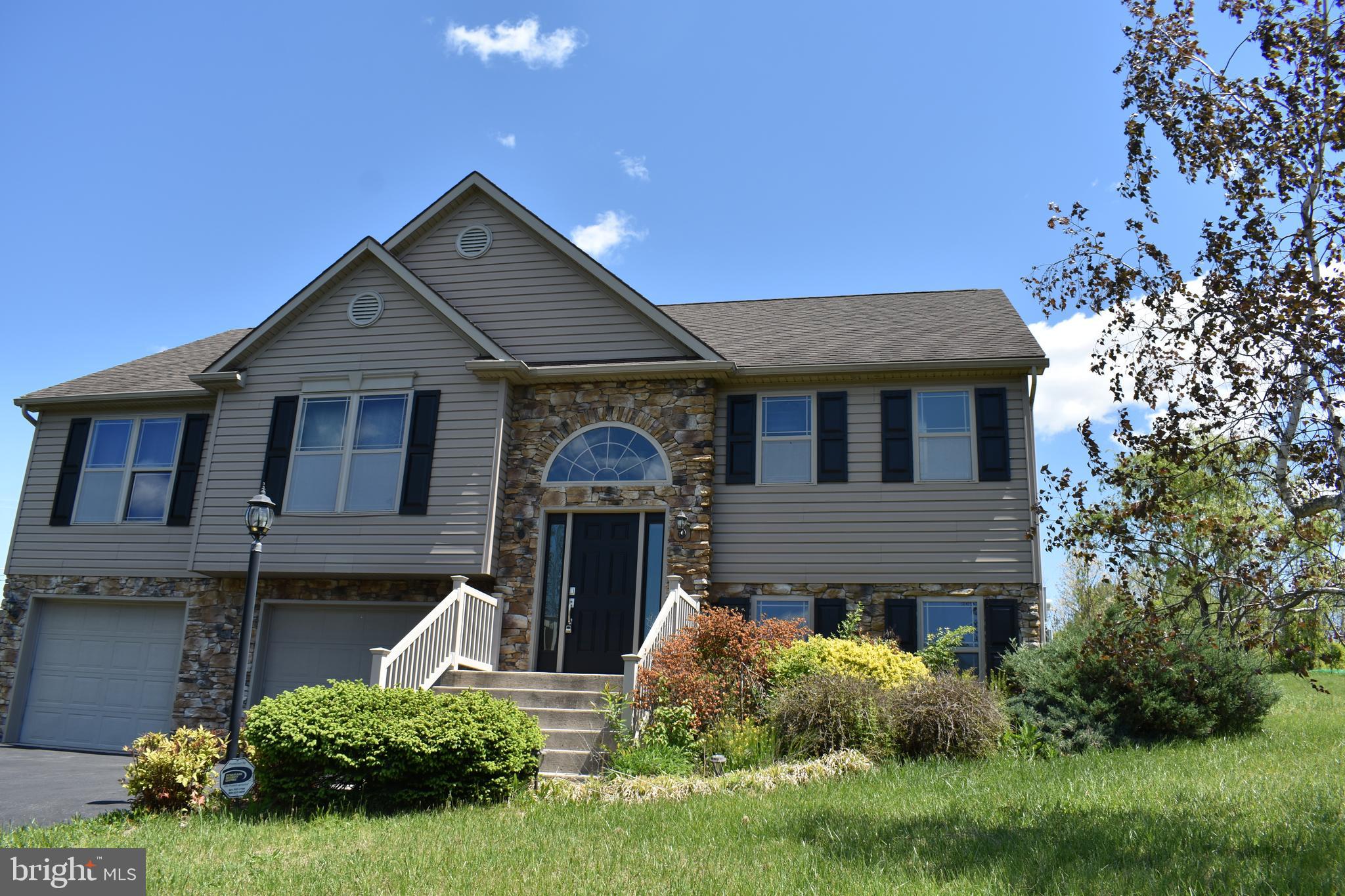 DEERWOOD MOUNTAIN ESTATES - Residential