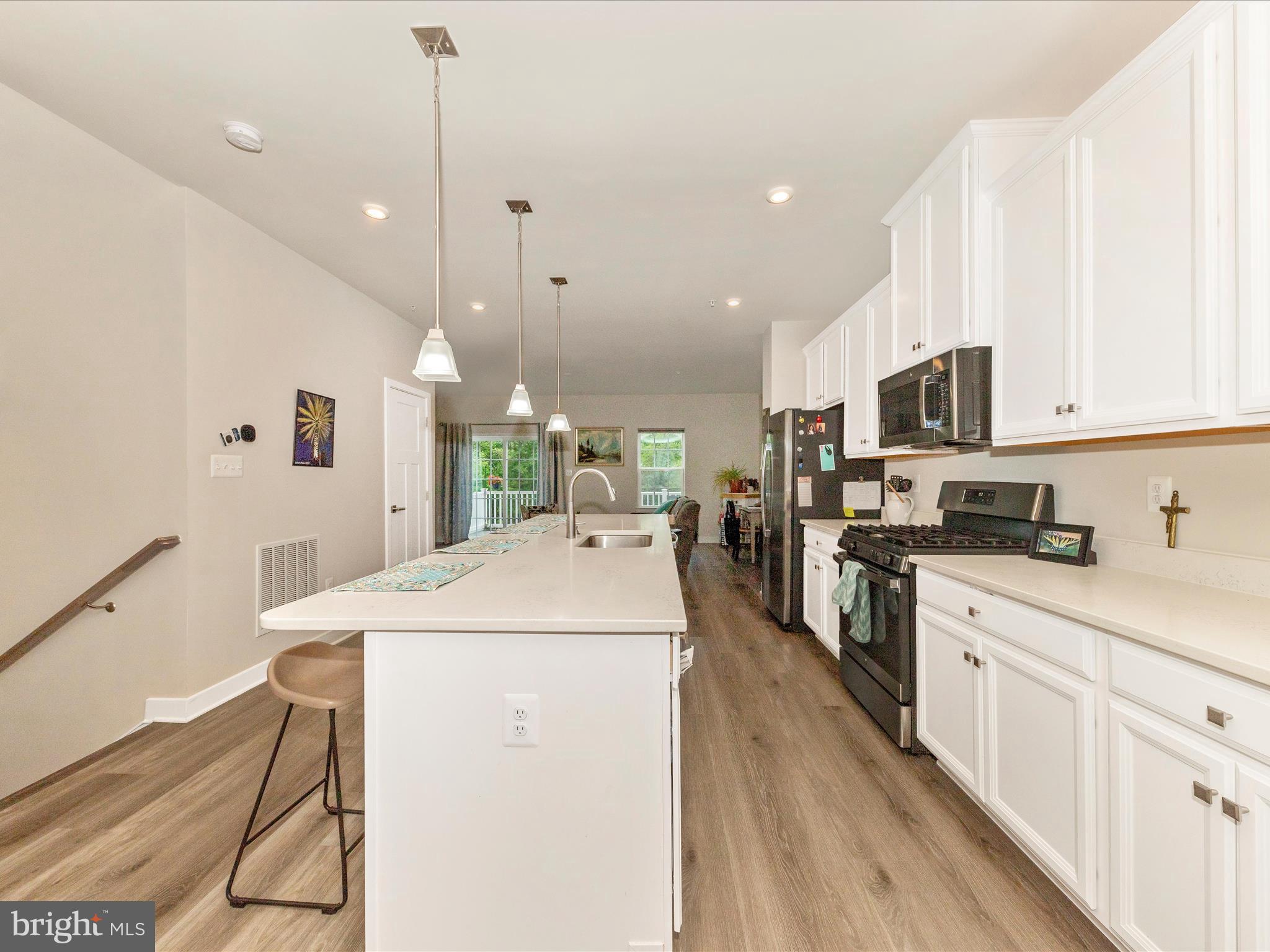 1736 ATLAS DRIVE