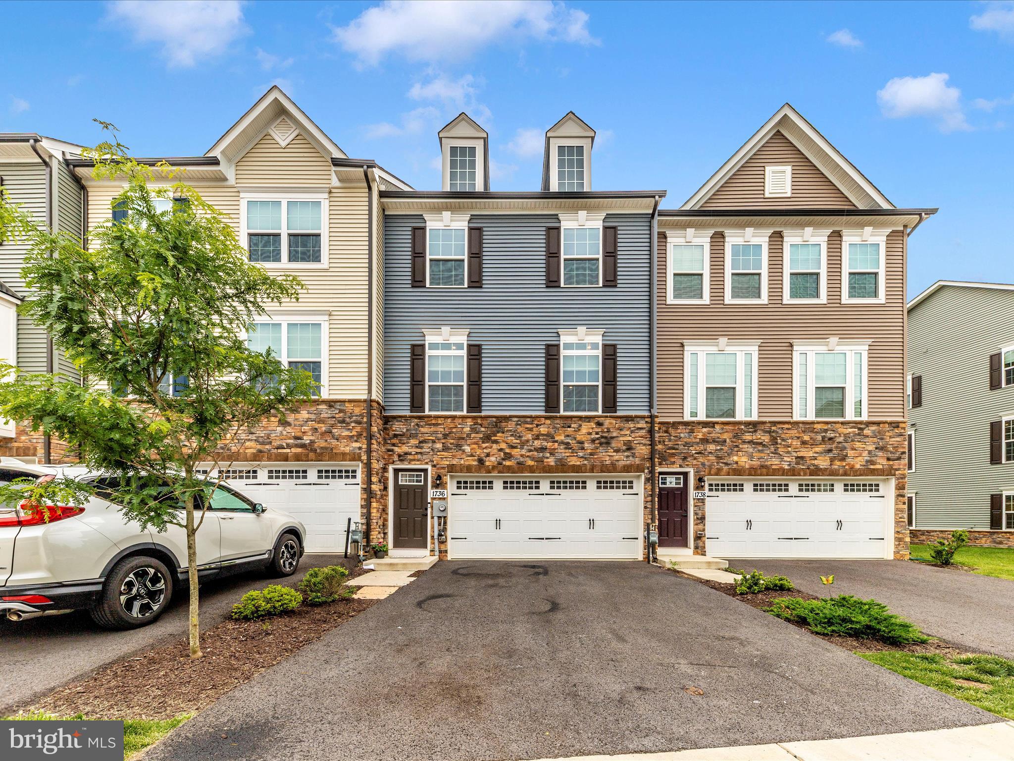 1736 ATLAS DRIVE