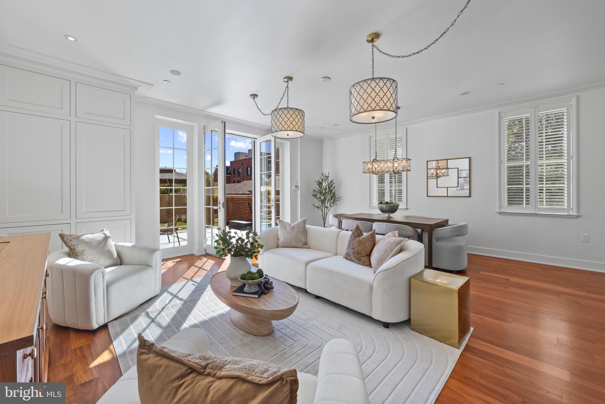 BRIGHTLEAF AND COOPER - Residential