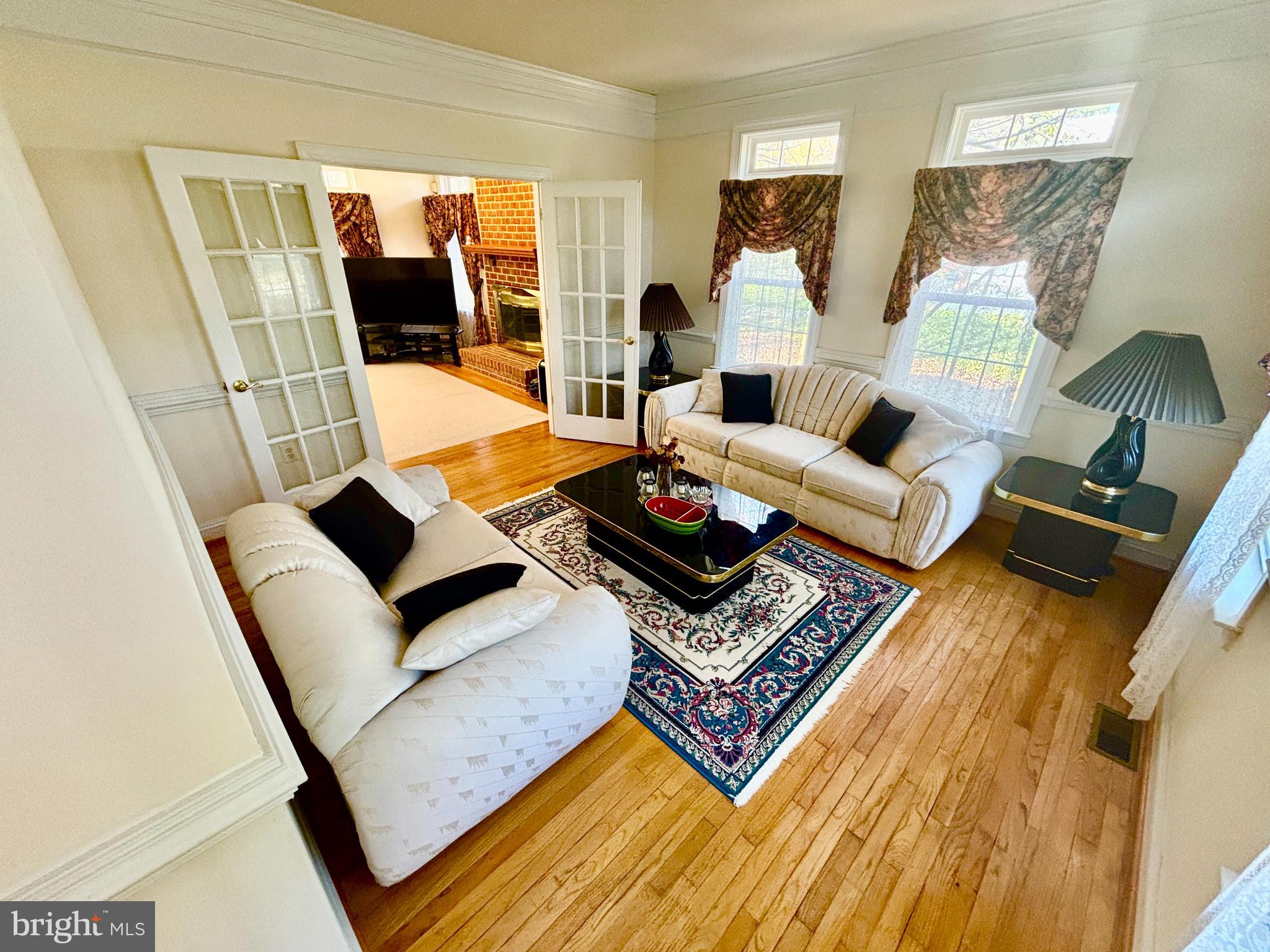 LONGMEADE SUB - Residential