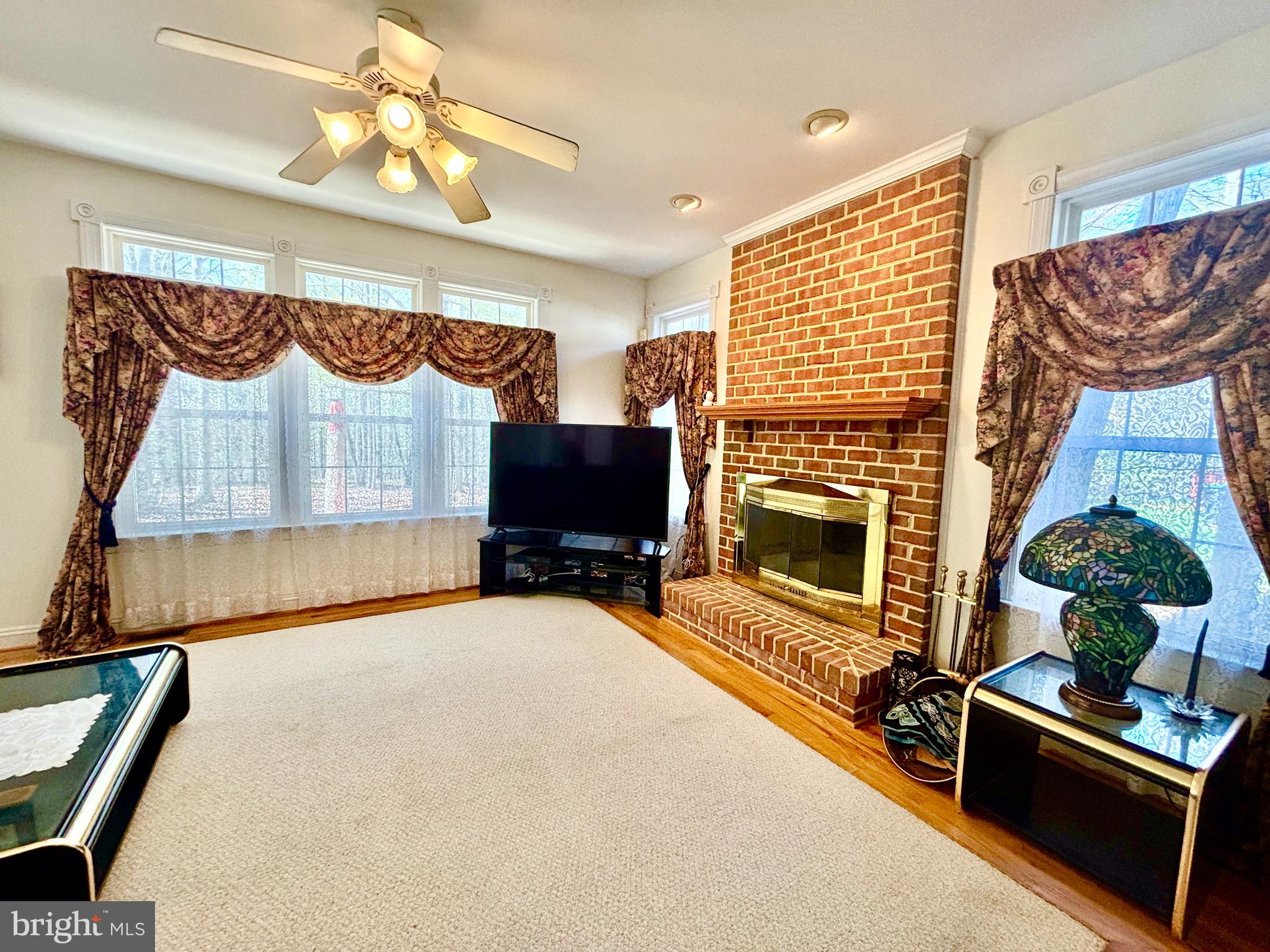 LONGMEADE SUB - Residential