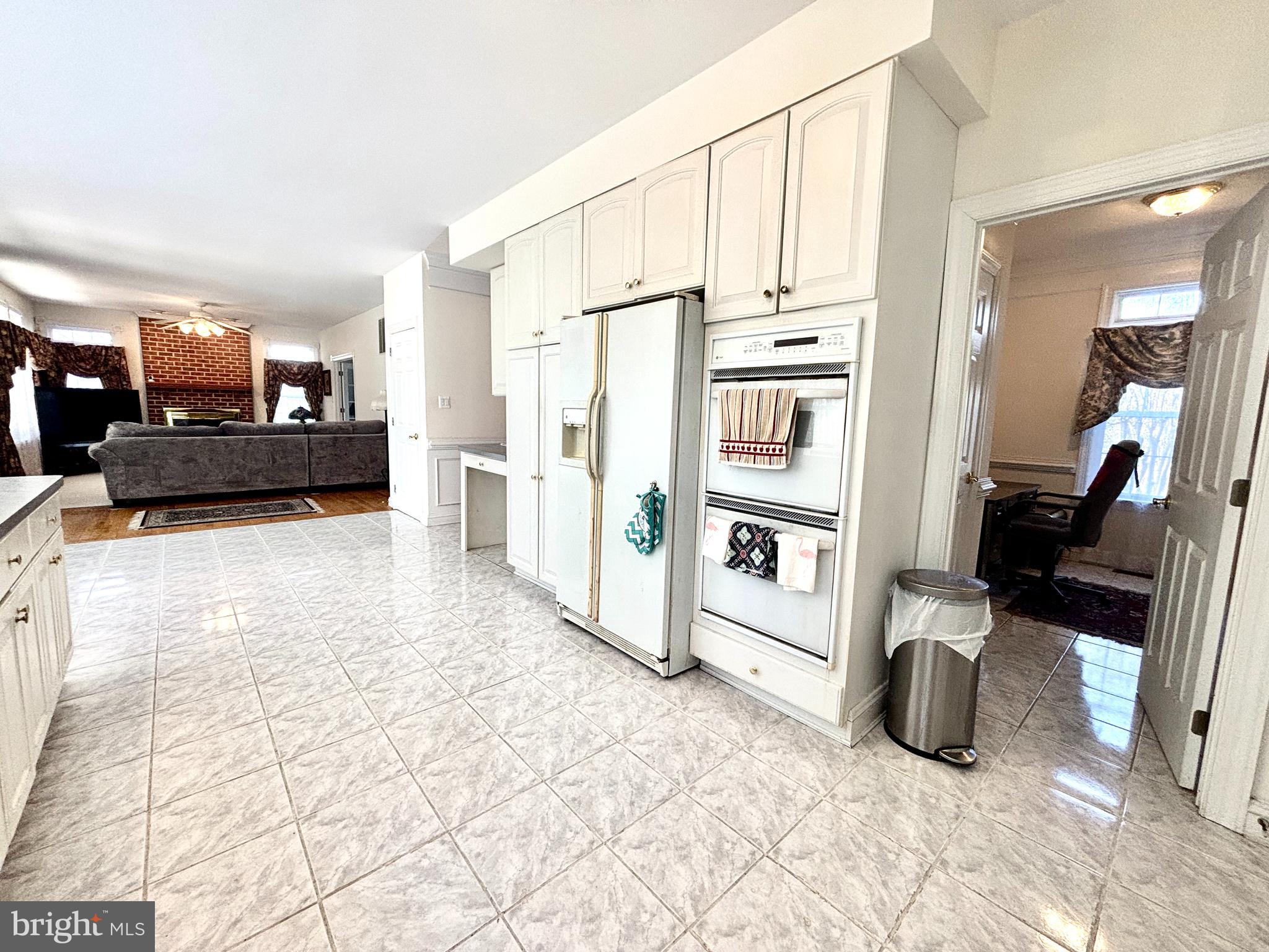 LONGMEADE SUB - Residential