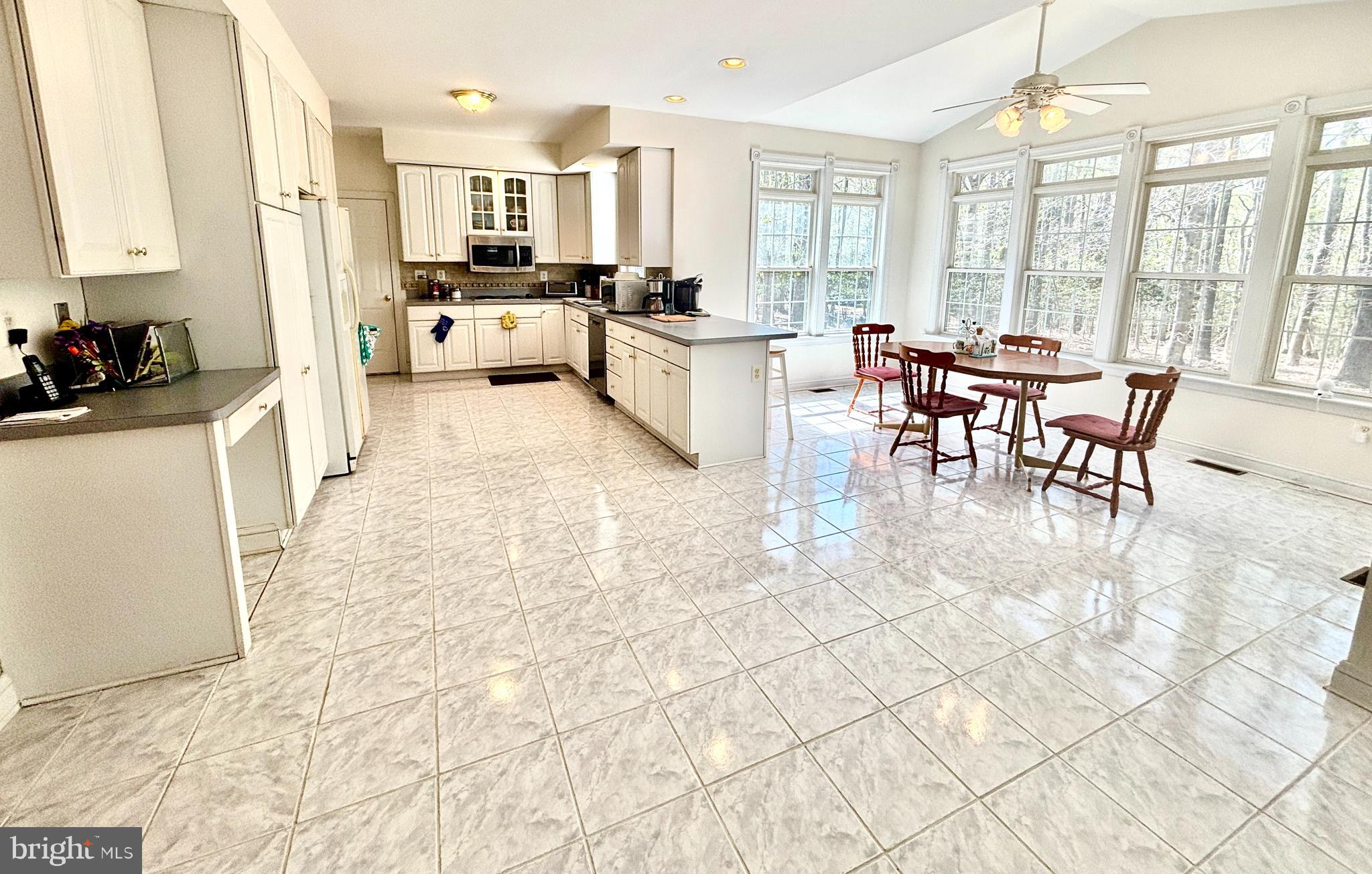 LONGMEADE SUB - Residential