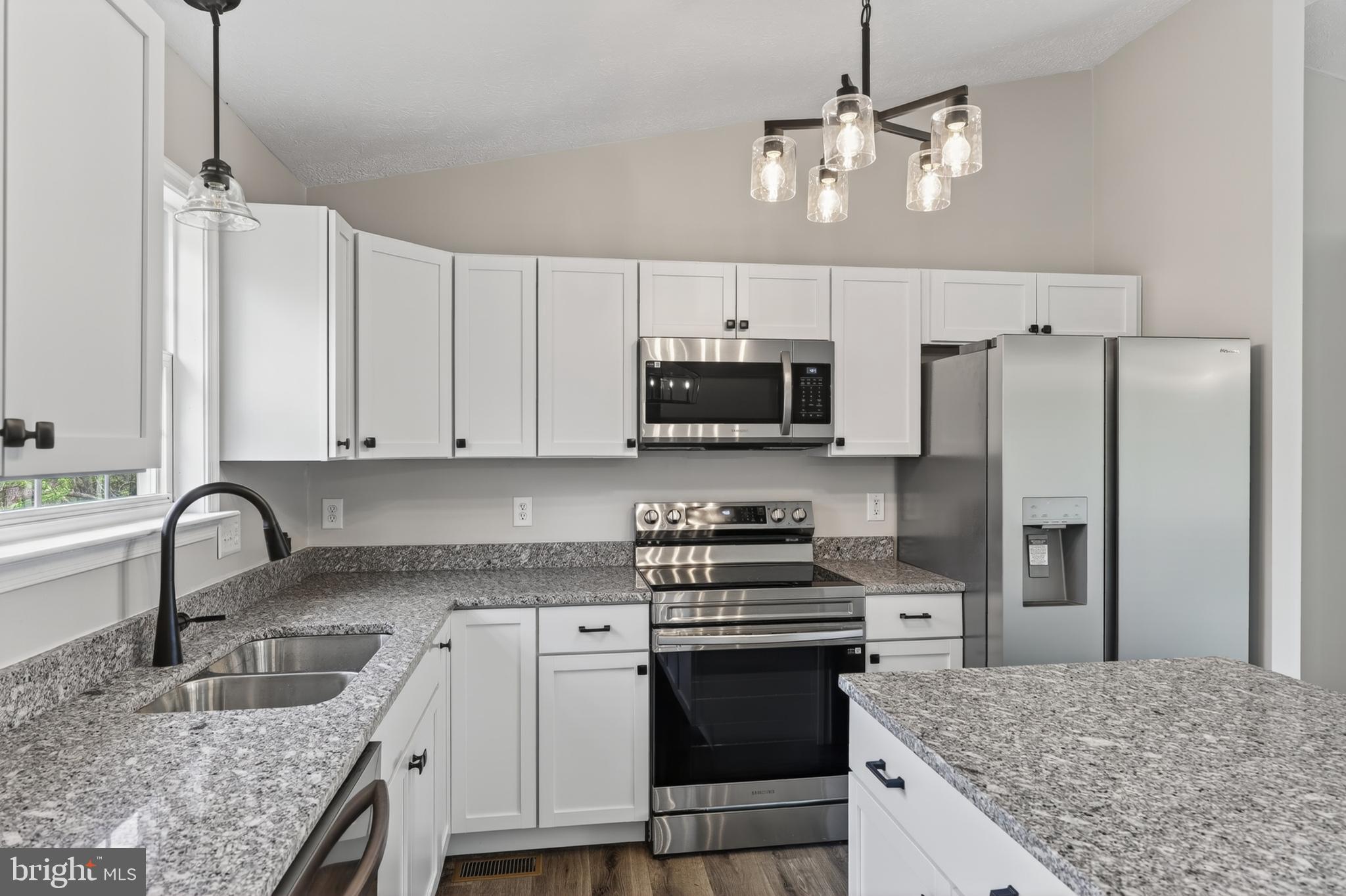 213 BLACK OAK DRIVE