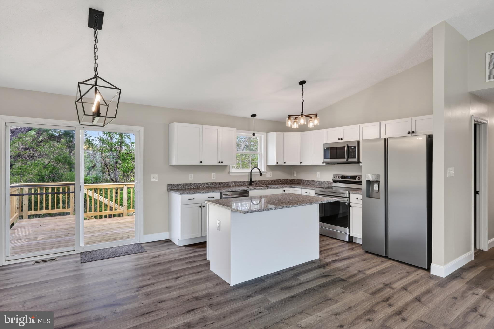 213 BLACK OAK DRIVE