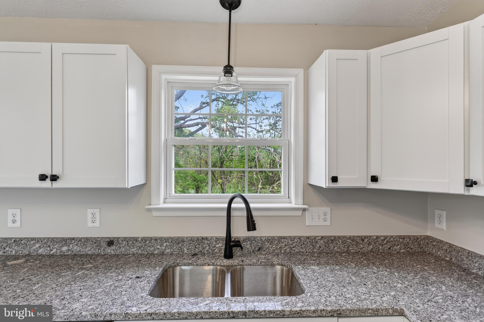 213 BLACK OAK DRIVE