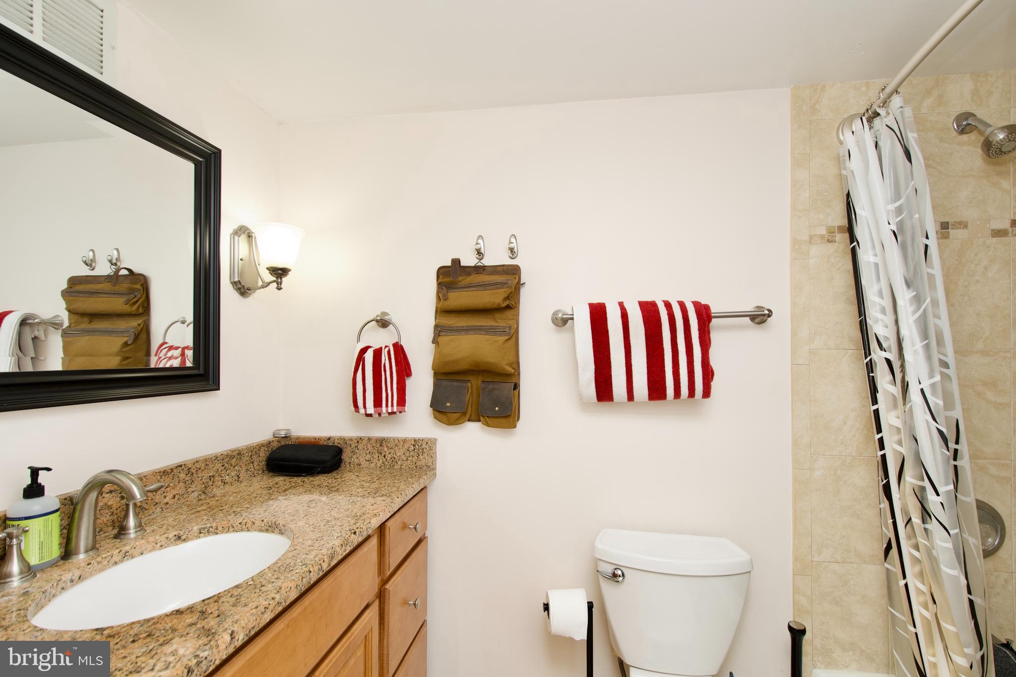 HUNTING CREEK CLUB CONDOMINIUMS - Residential