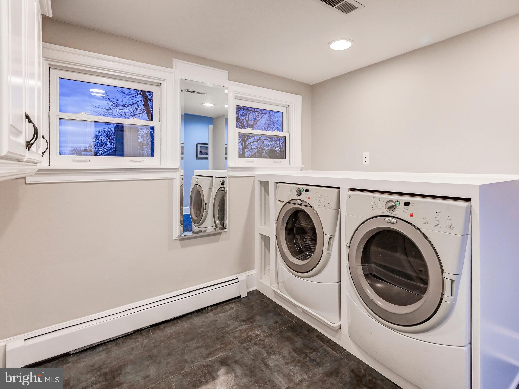 NORTH ROLAND PARK - Residential