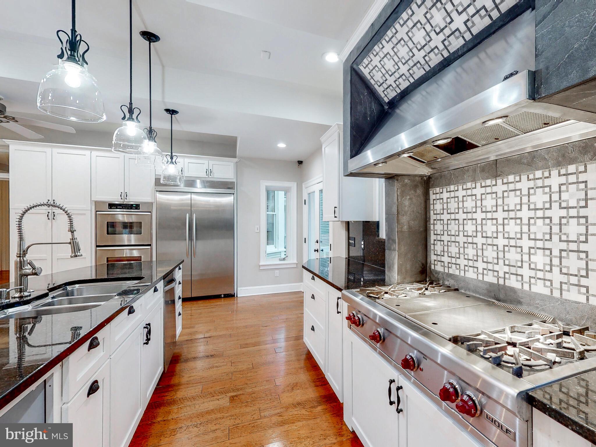 NORTH ROLAND PARK - Residential