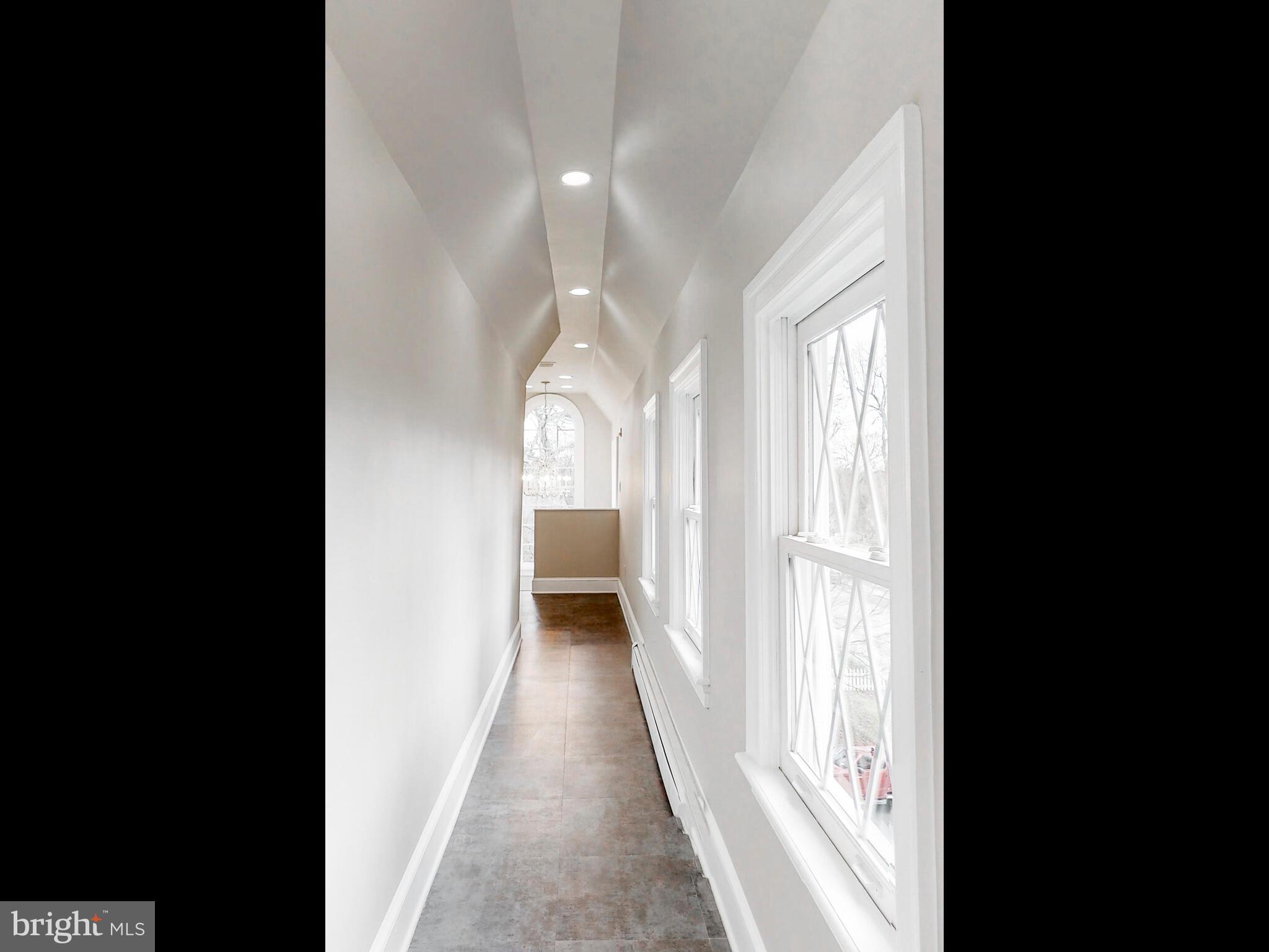 NORTH ROLAND PARK - Residential