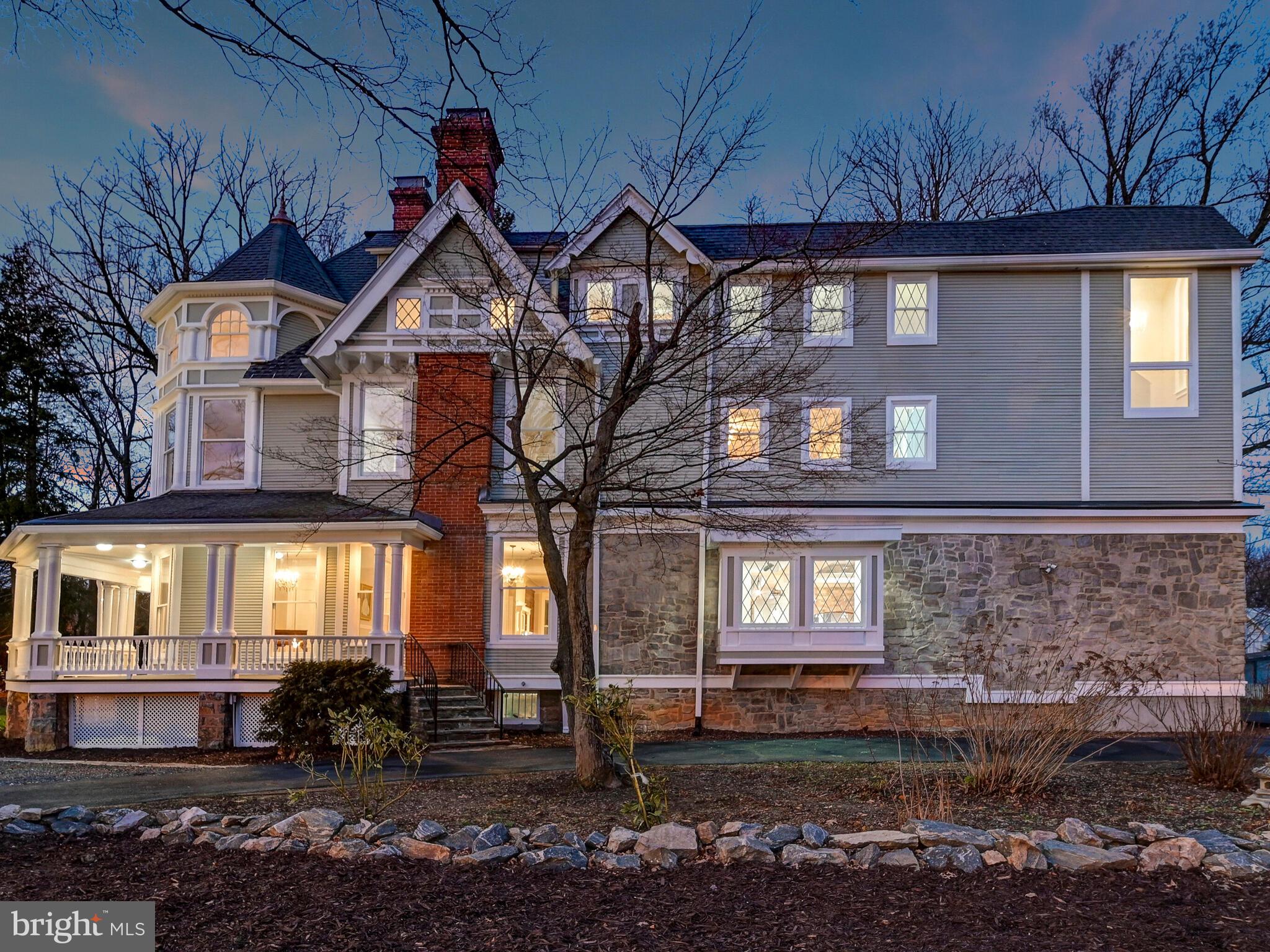 NORTH ROLAND PARK - Residential
