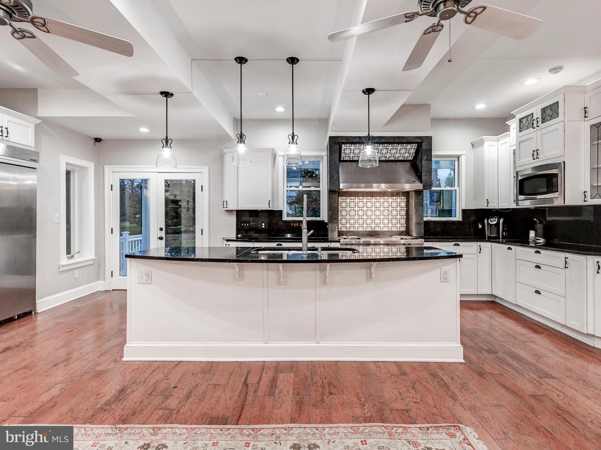 NORTH ROLAND PARK - Residential