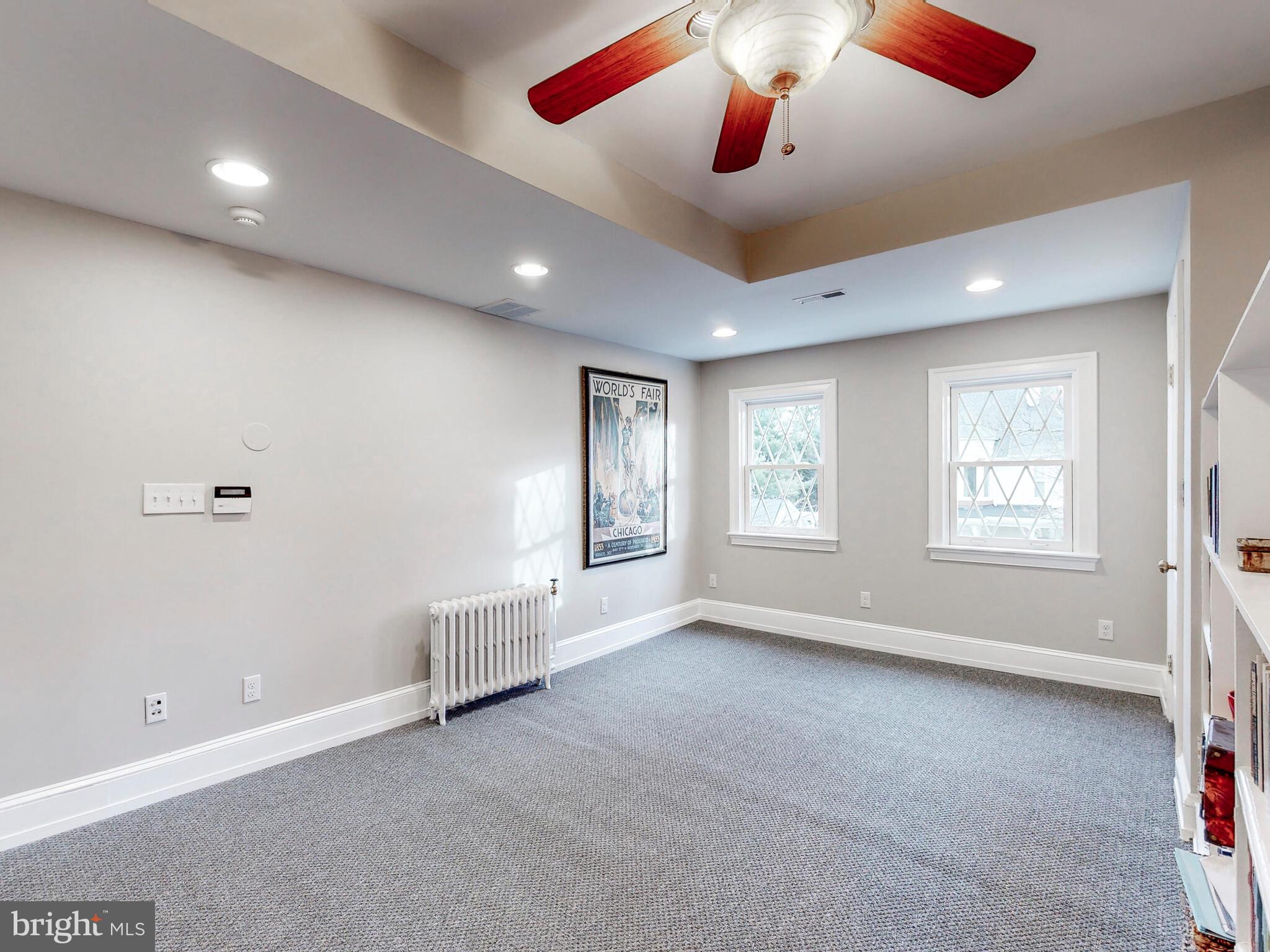 NORTH ROLAND PARK - Residential