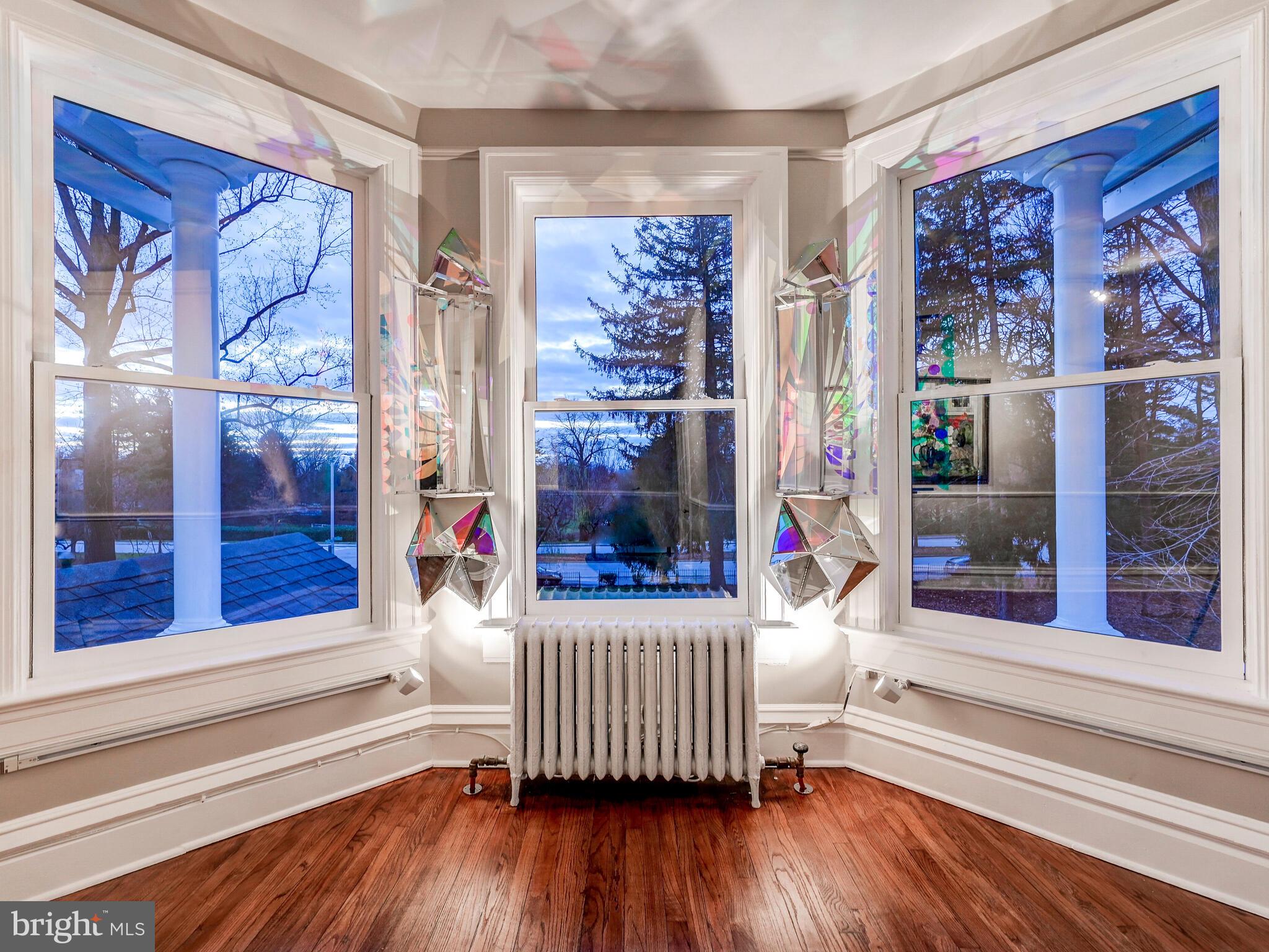 NORTH ROLAND PARK - Residential