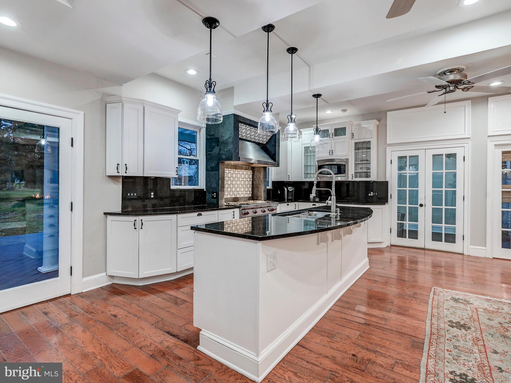 NORTH ROLAND PARK - Residential