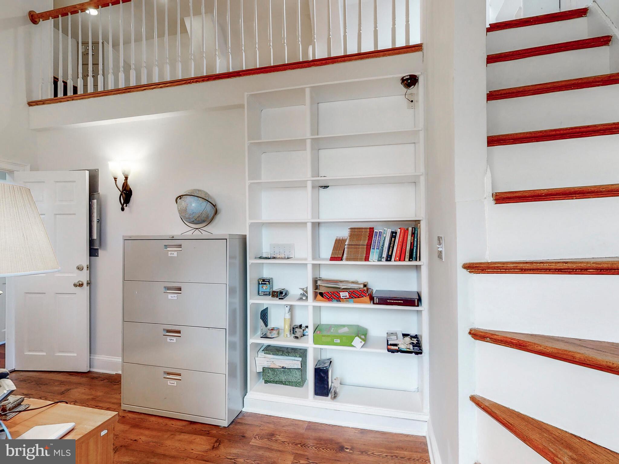 NORTH ROLAND PARK - Residential