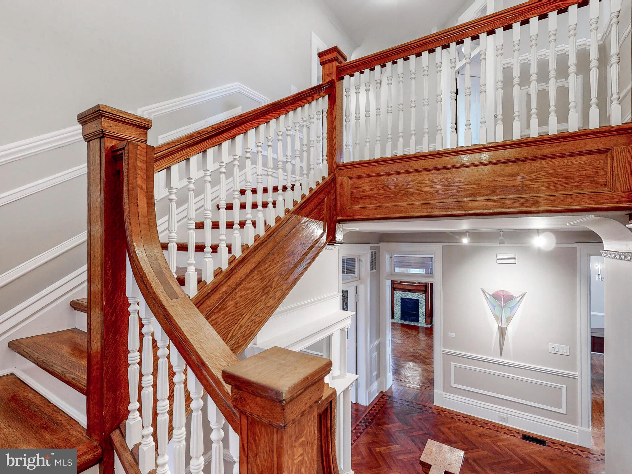 NORTH ROLAND PARK - Residential