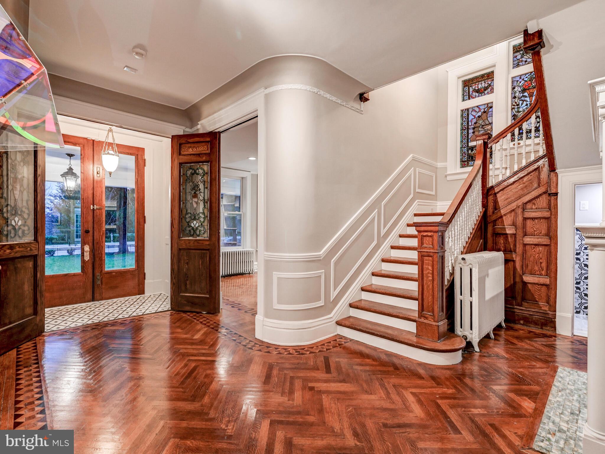 NORTH ROLAND PARK - Residential