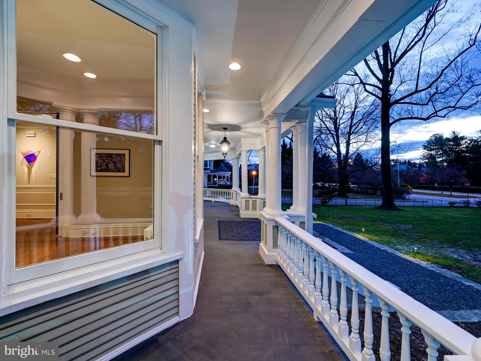 NORTH ROLAND PARK - Residential