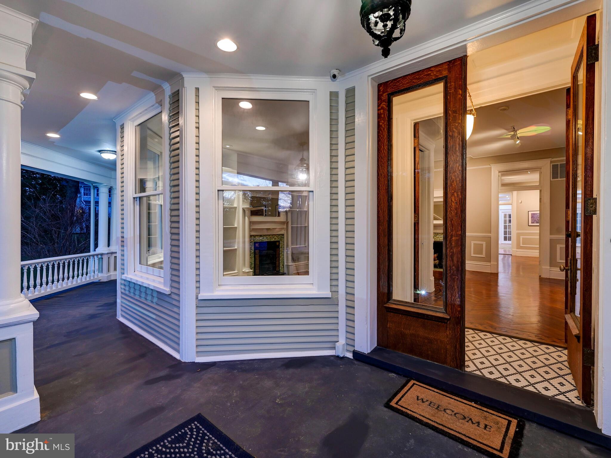 NORTH ROLAND PARK - Residential