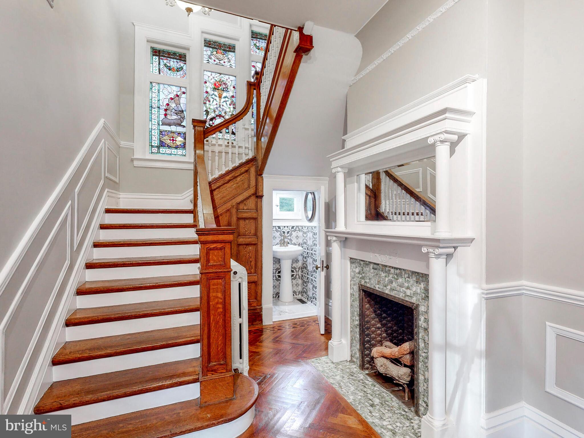 NORTH ROLAND PARK - Residential