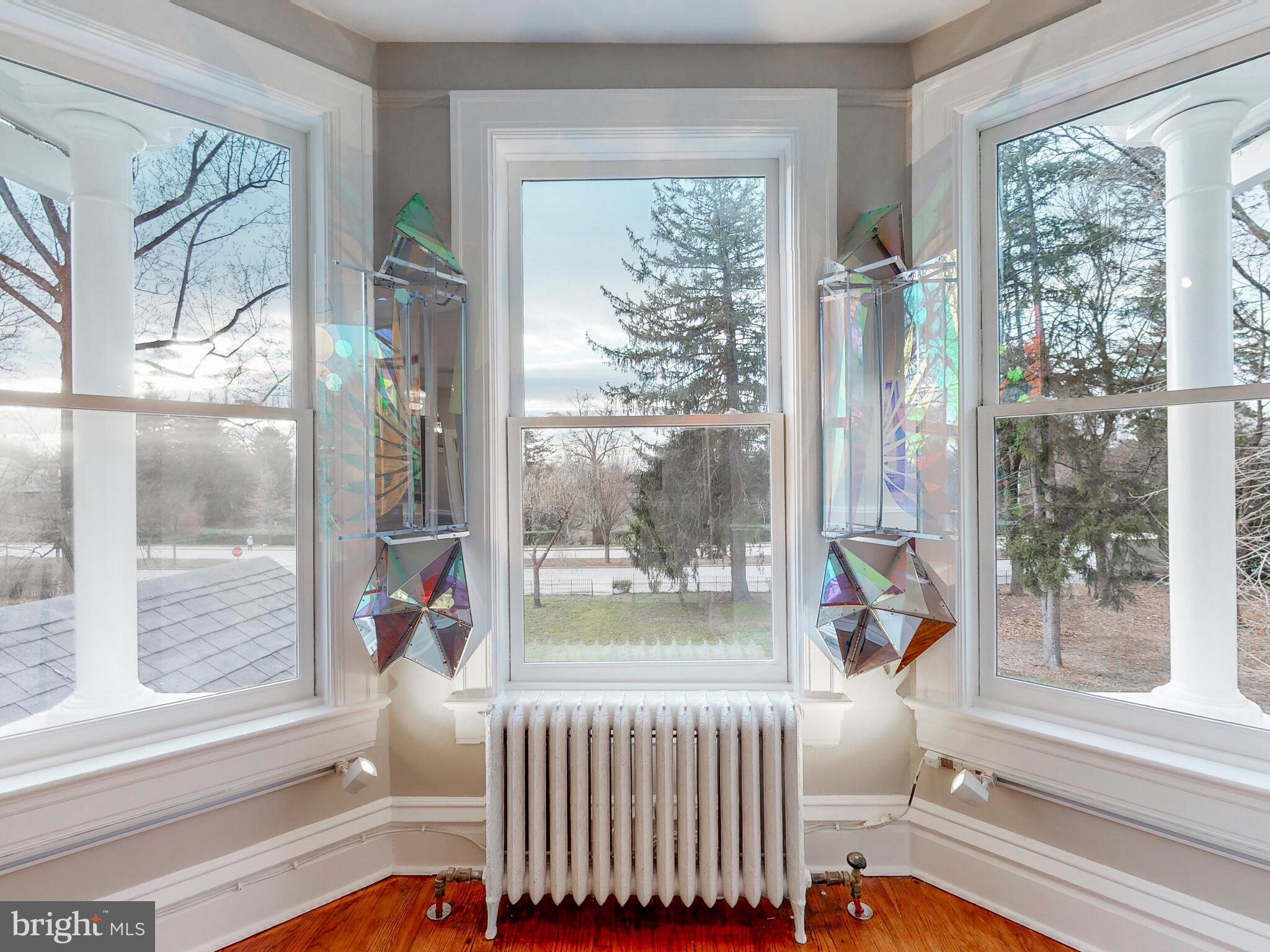 NORTH ROLAND PARK - Residential