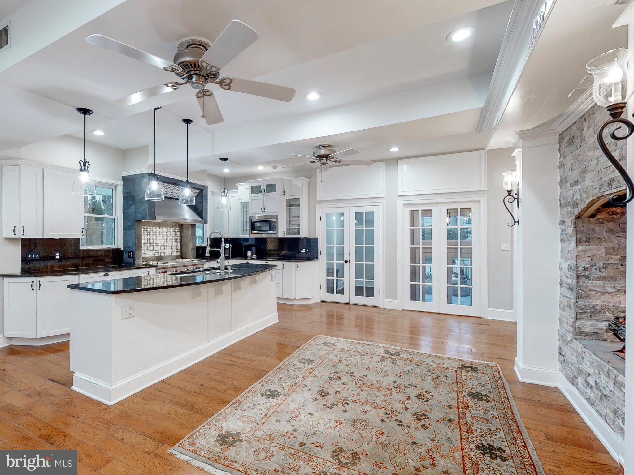 NORTH ROLAND PARK - Residential