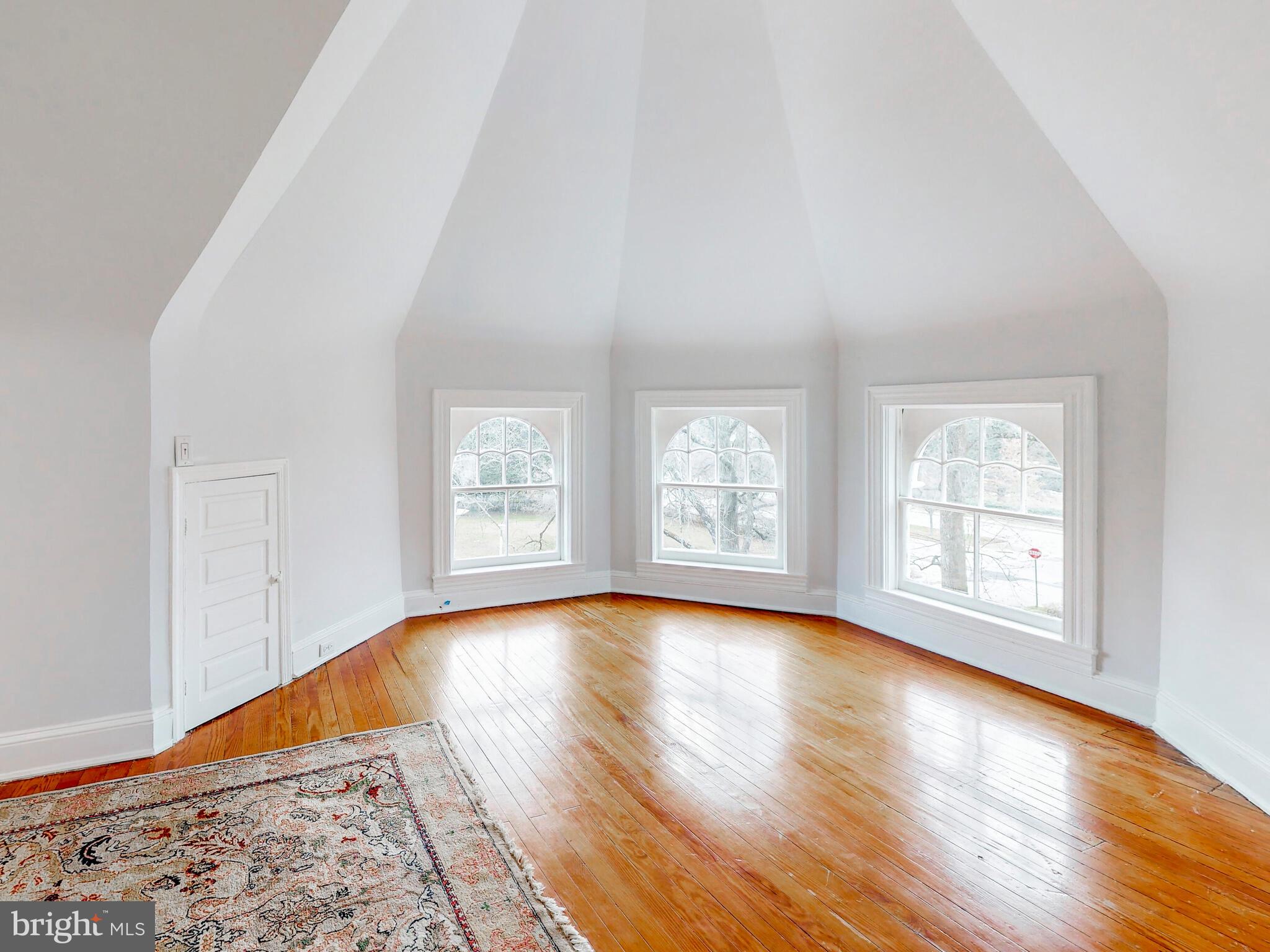 NORTH ROLAND PARK - Residential