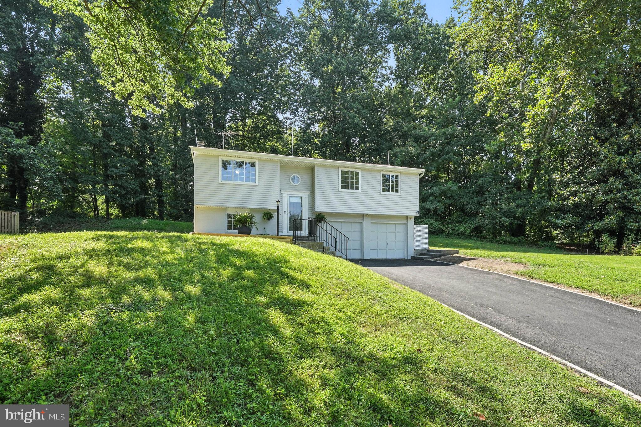 2527 TABOR COURT