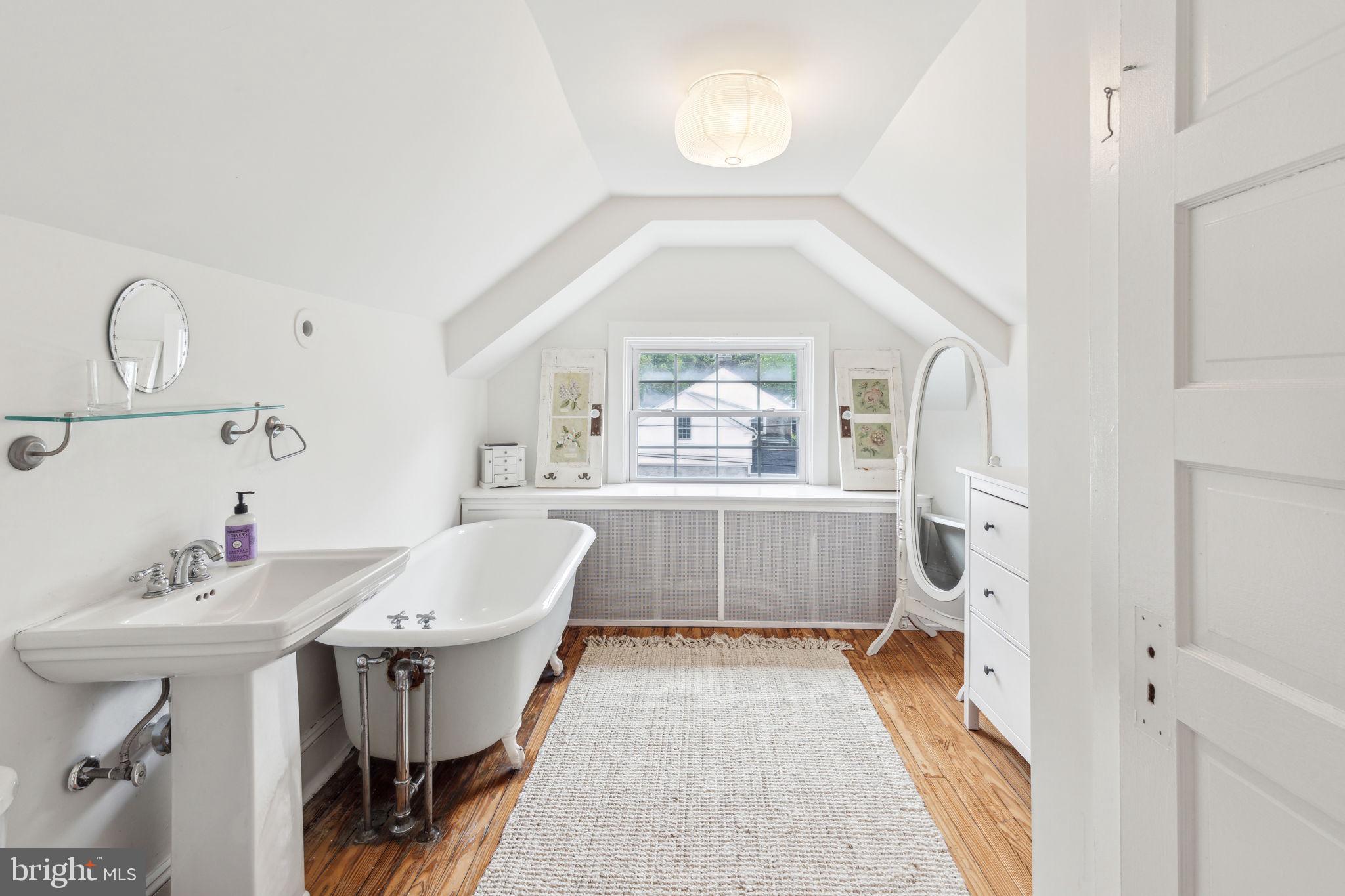 MERION PARK - Residential