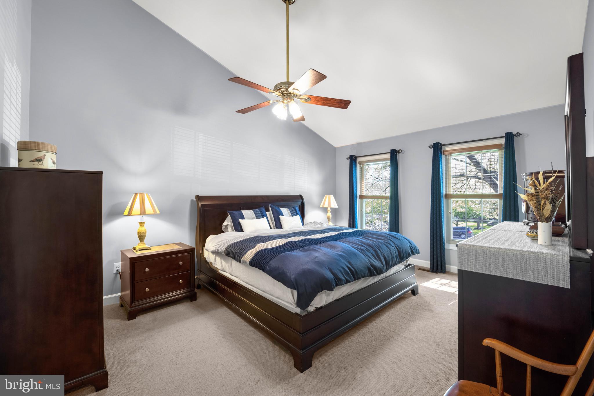 NORTHRIDGE - Residential