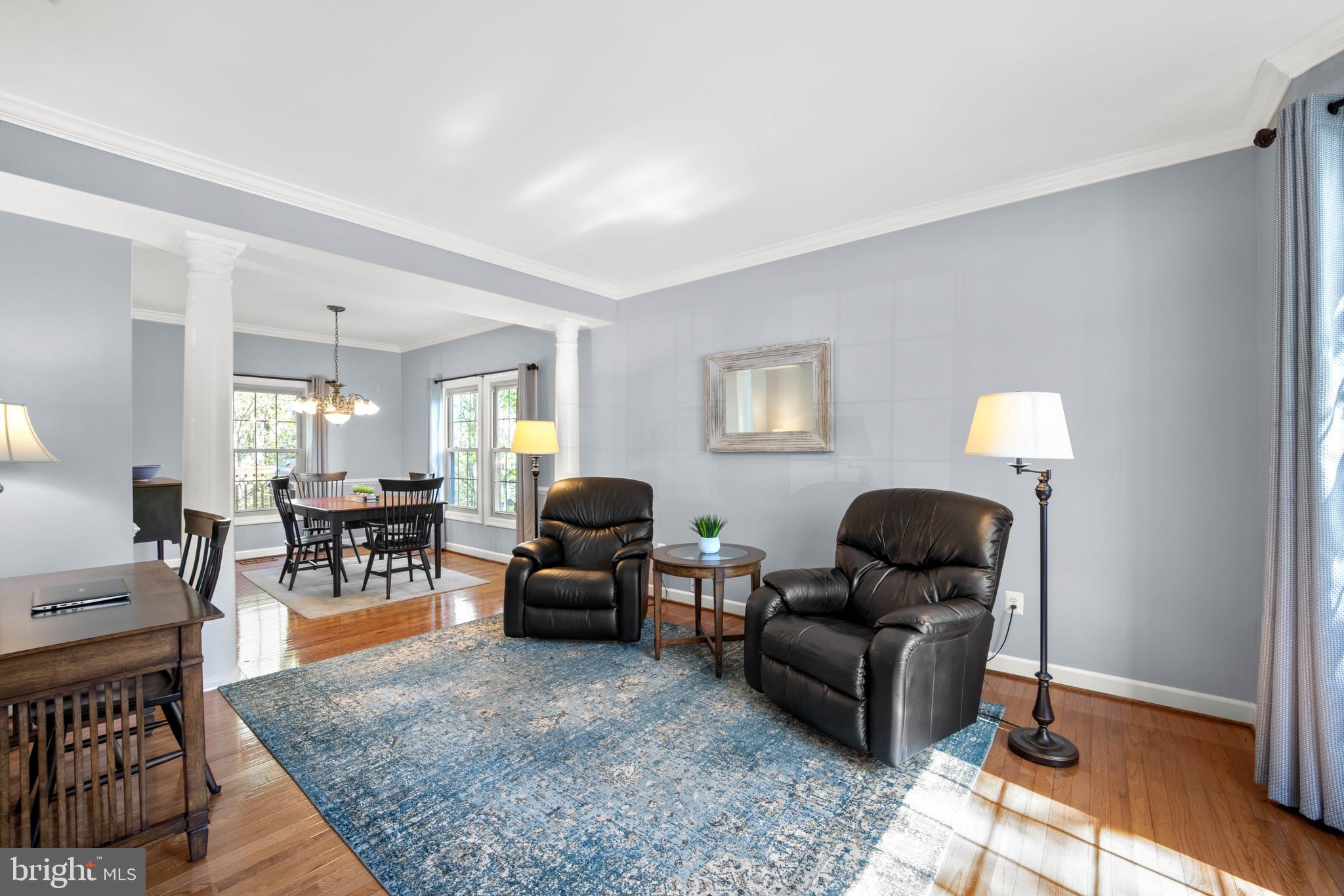 NORTHRIDGE - Residential