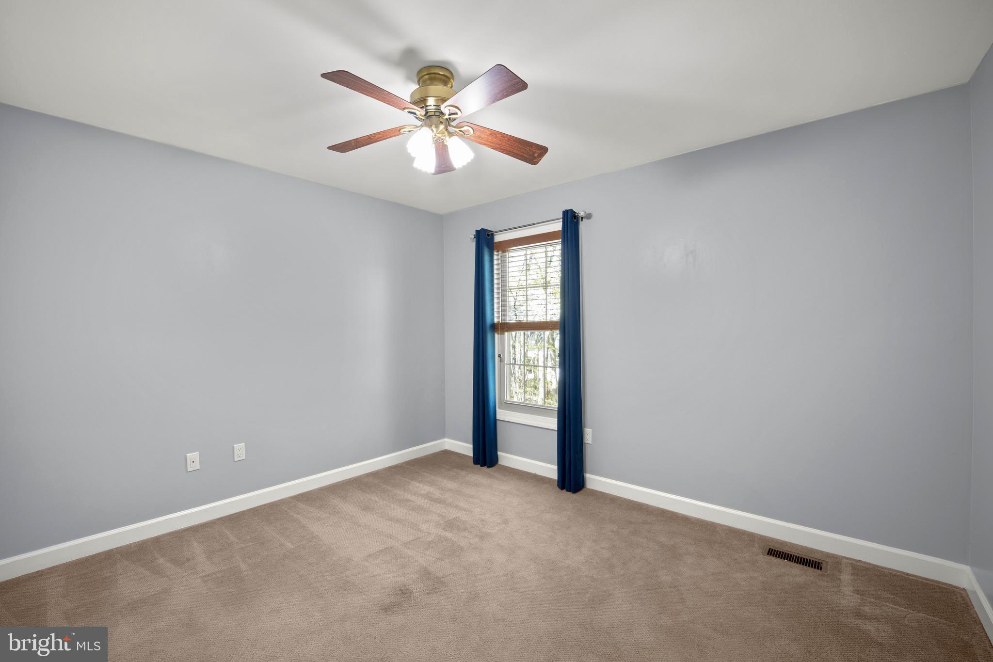 NORTHRIDGE - Residential