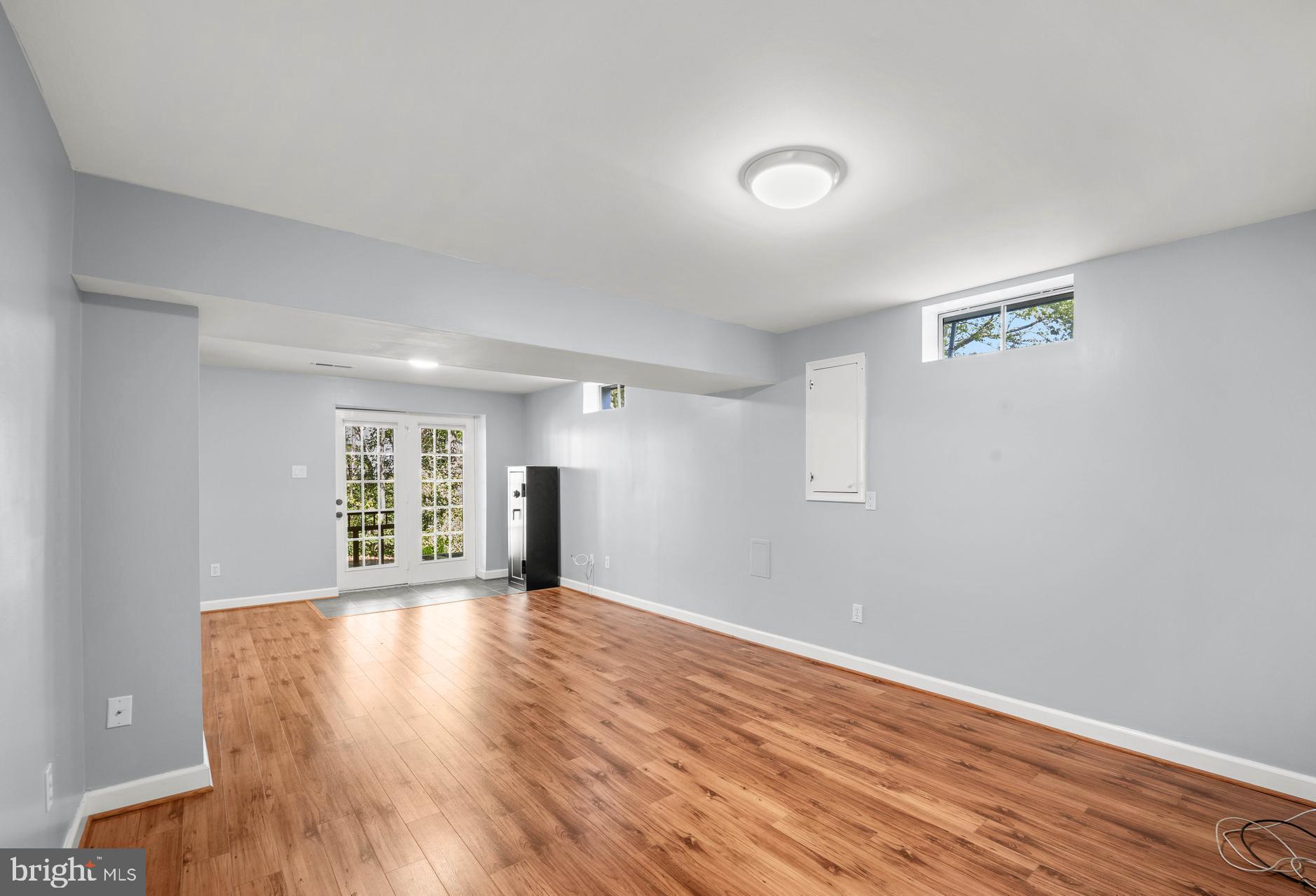 NORTHRIDGE - Residential