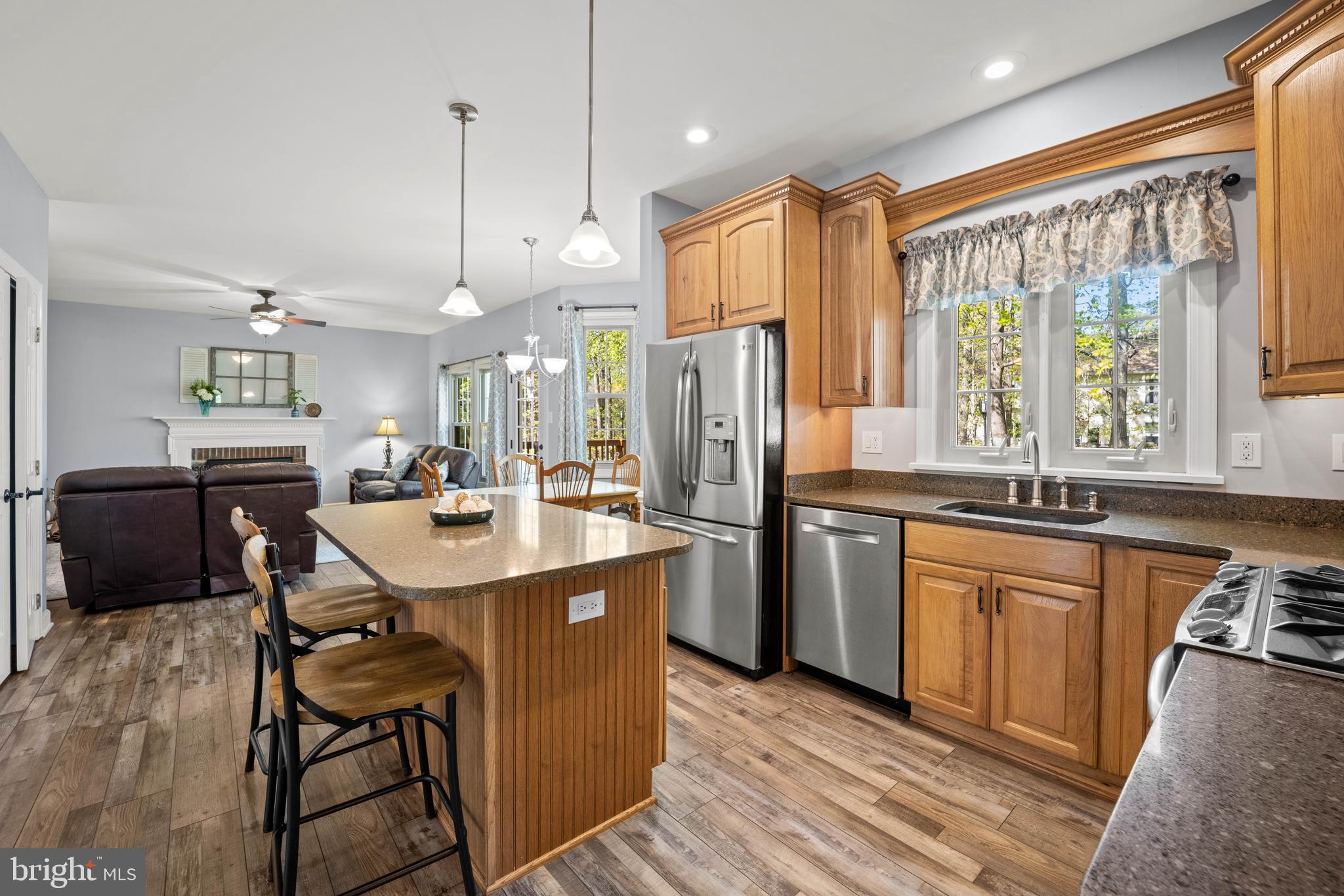 NORTHRIDGE - Residential