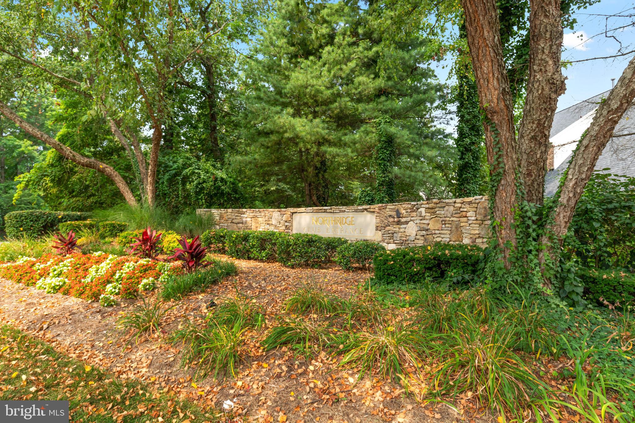 NORTHRIDGE - Residential